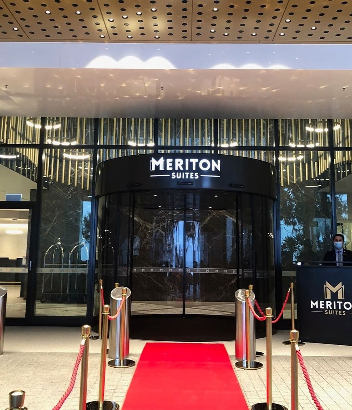 Meriton Suites Surfers Paradise - Gold Coast