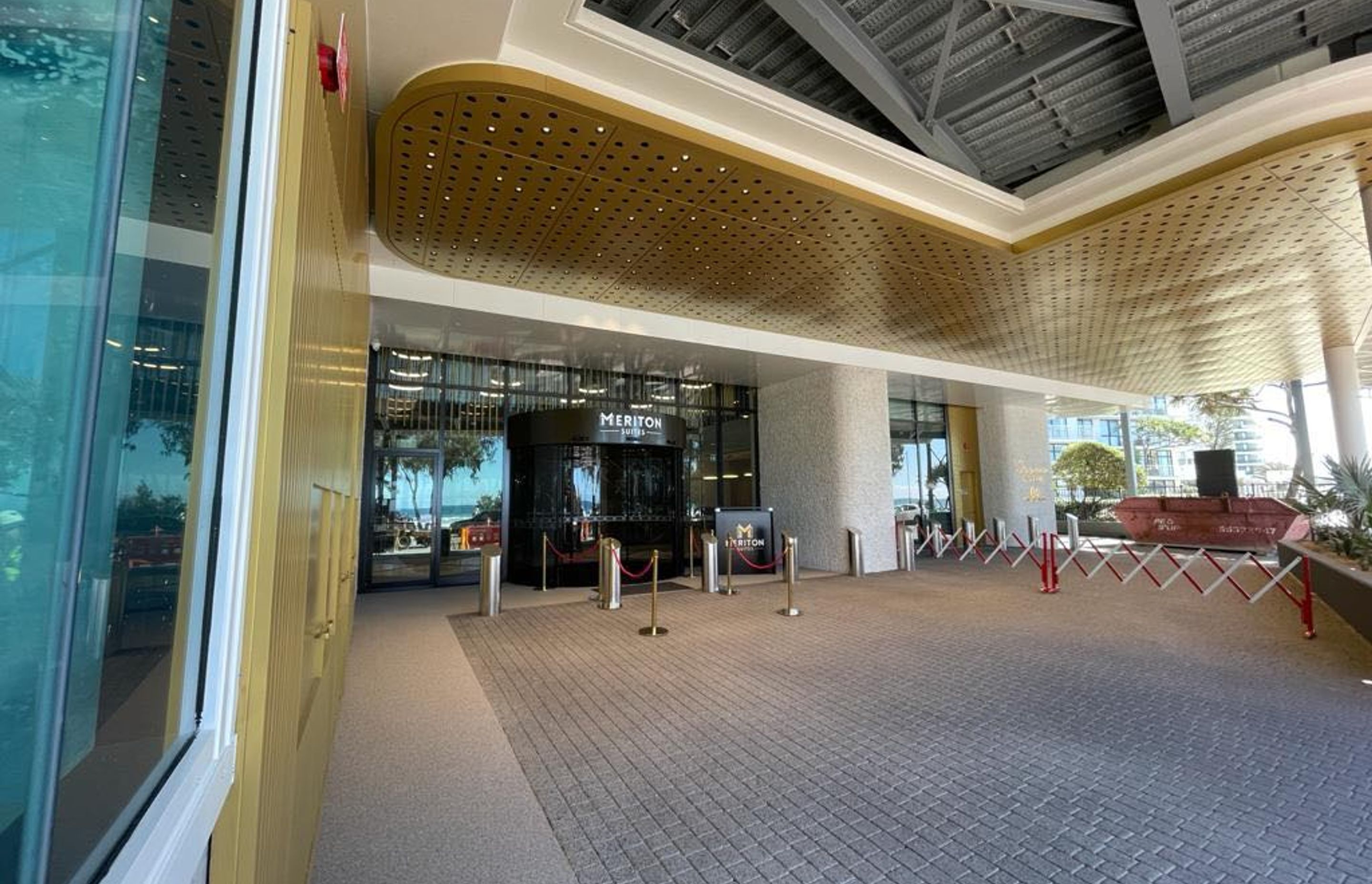 Meriton Suites Surfers Paradise - Gold Coast