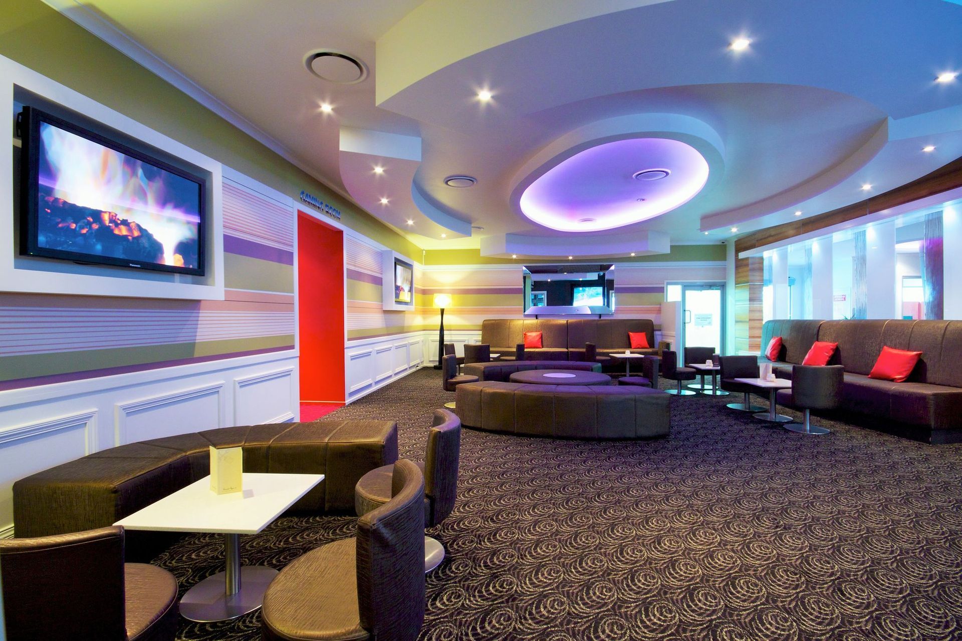 Capricorn Tavern and Motel