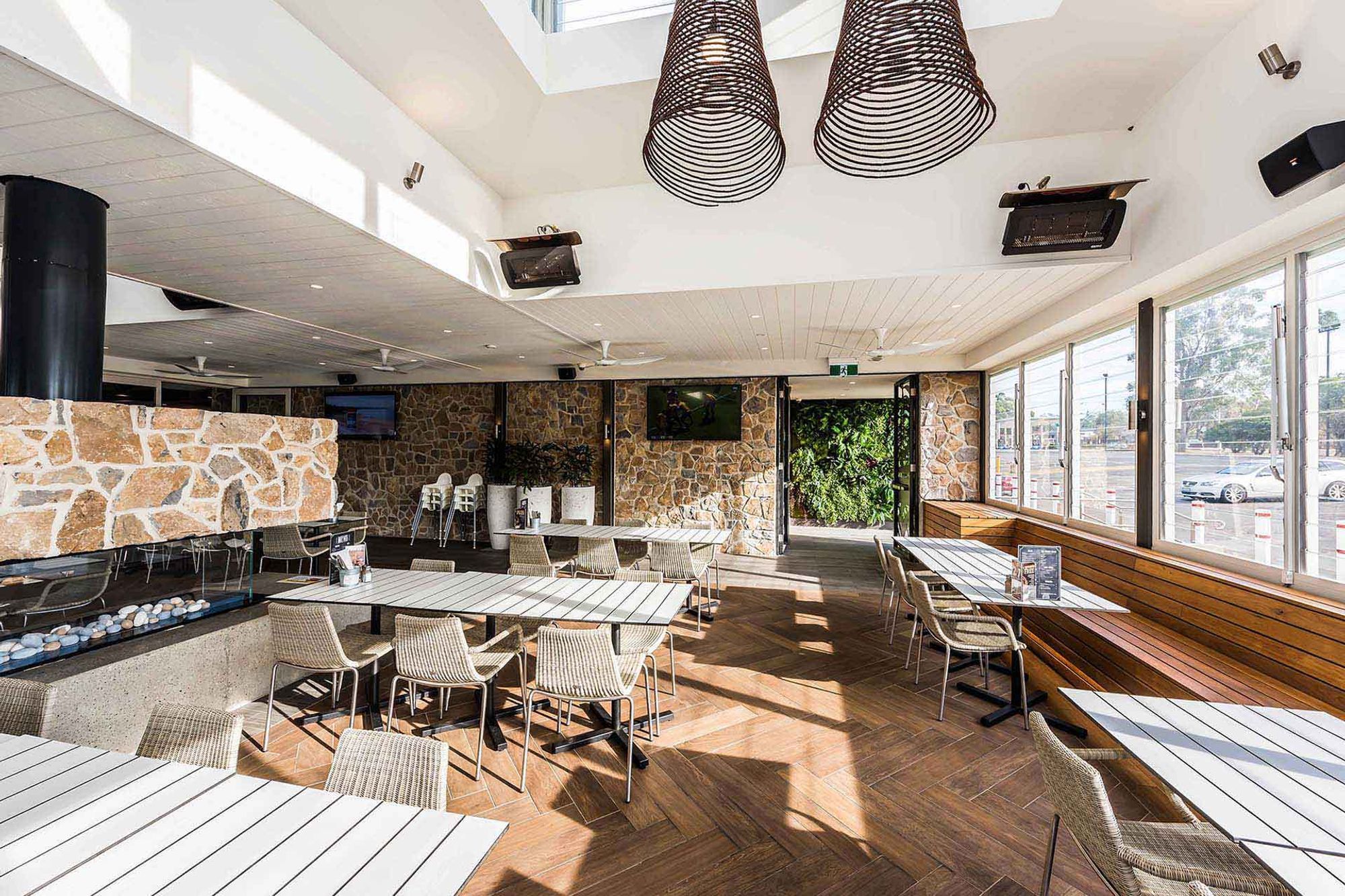 Plumpton Hotel
