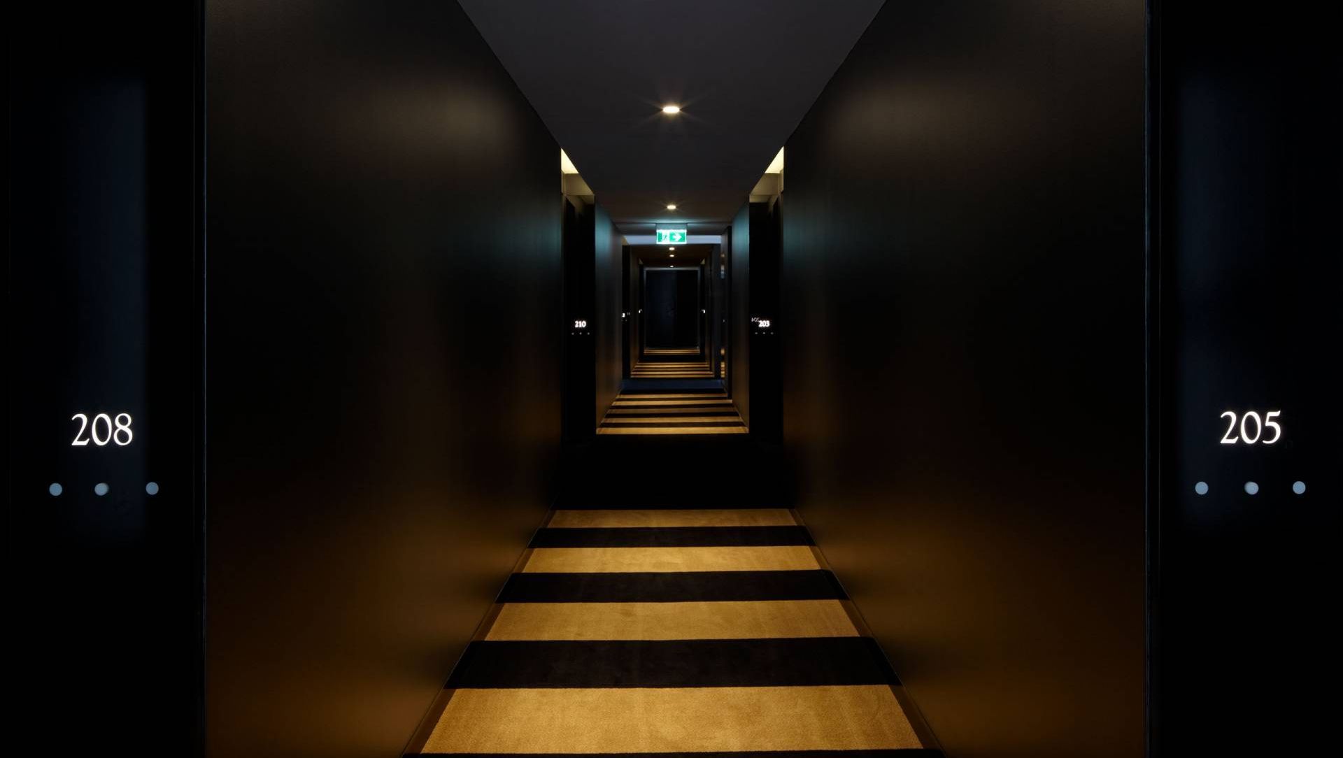 Burbury Hotel banner