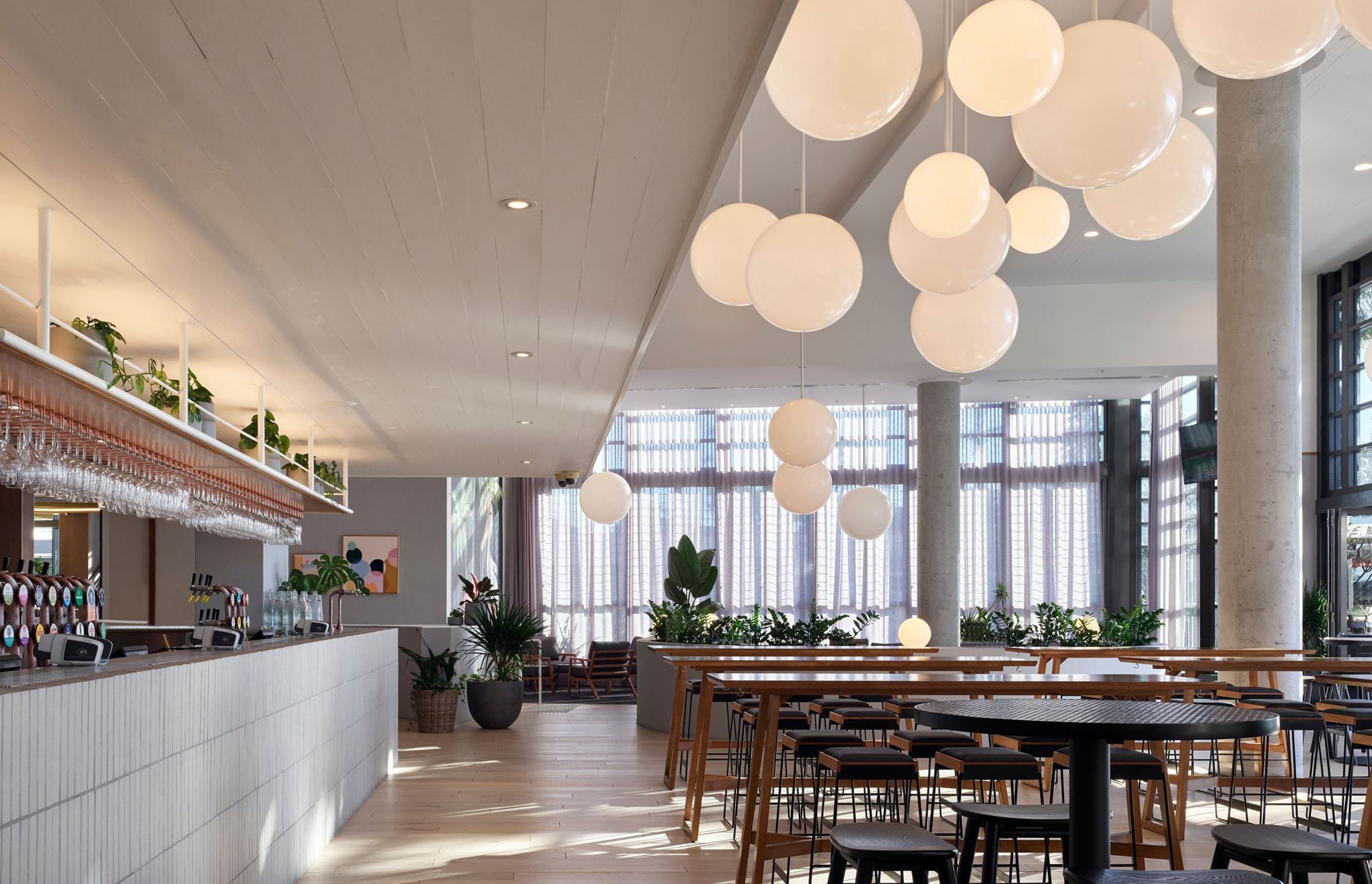Mon Komo Hotel, QLD