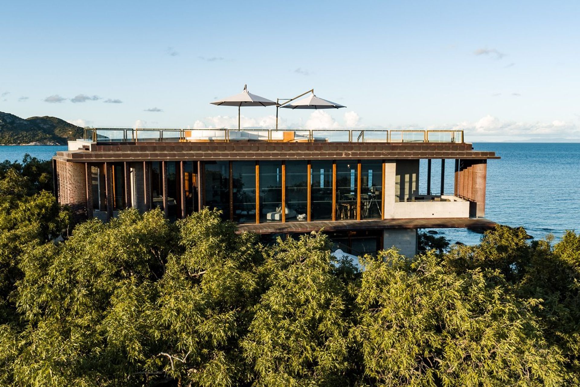 The House Lizard Island