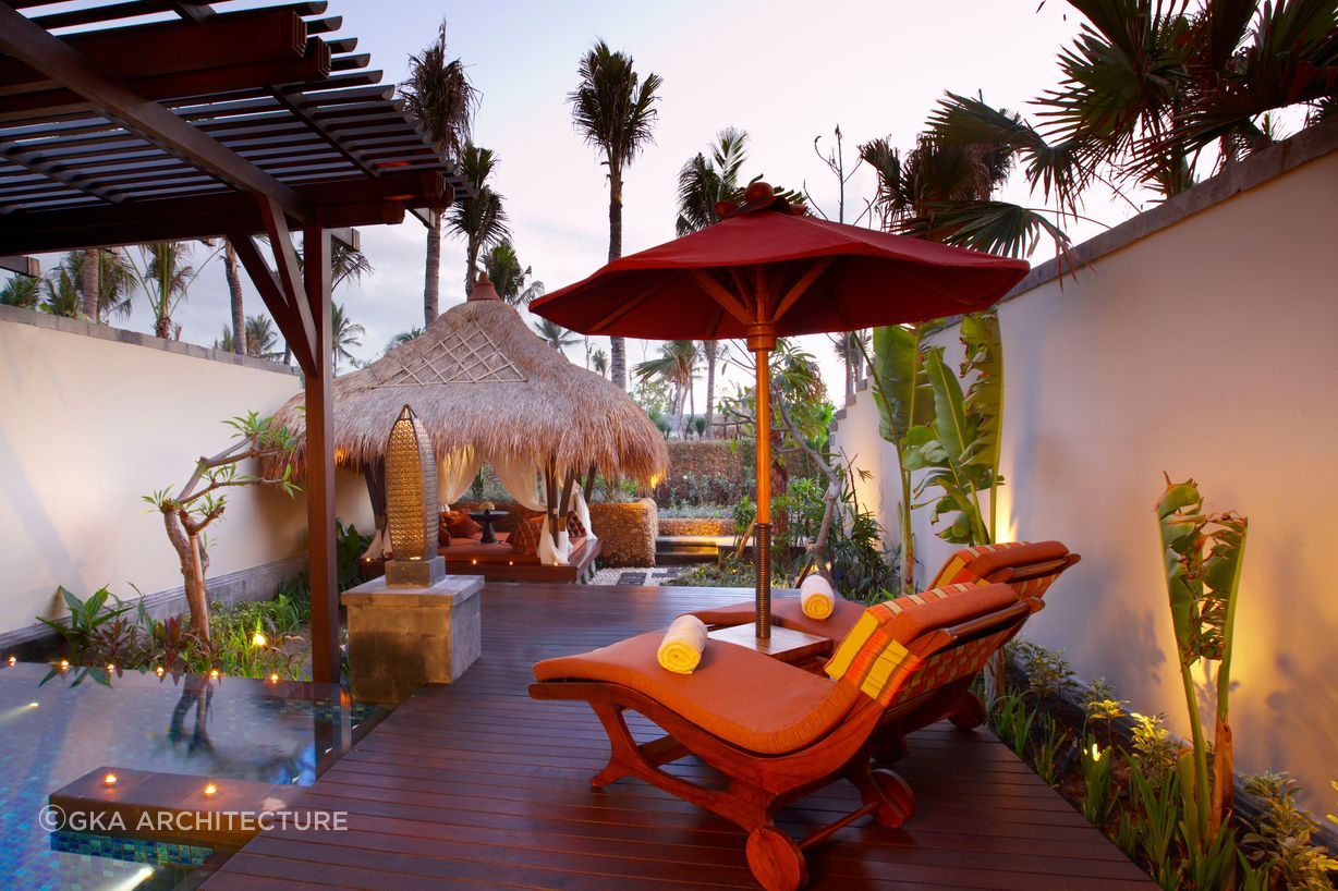 St-Regis-Bali-Pool-Suite-str1708po68534.jpg
