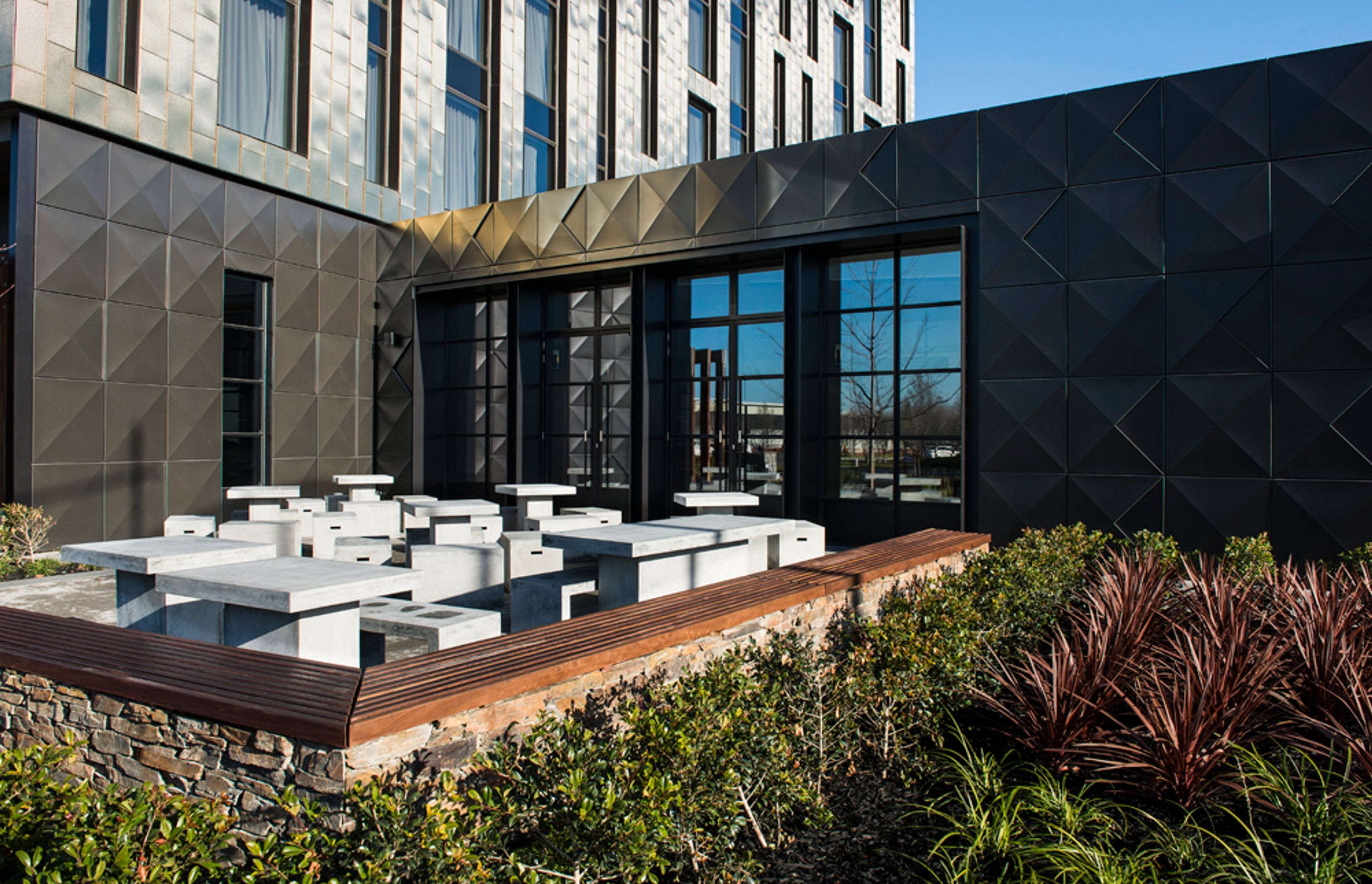 ##Hyatt Hotel, Essendon Fields