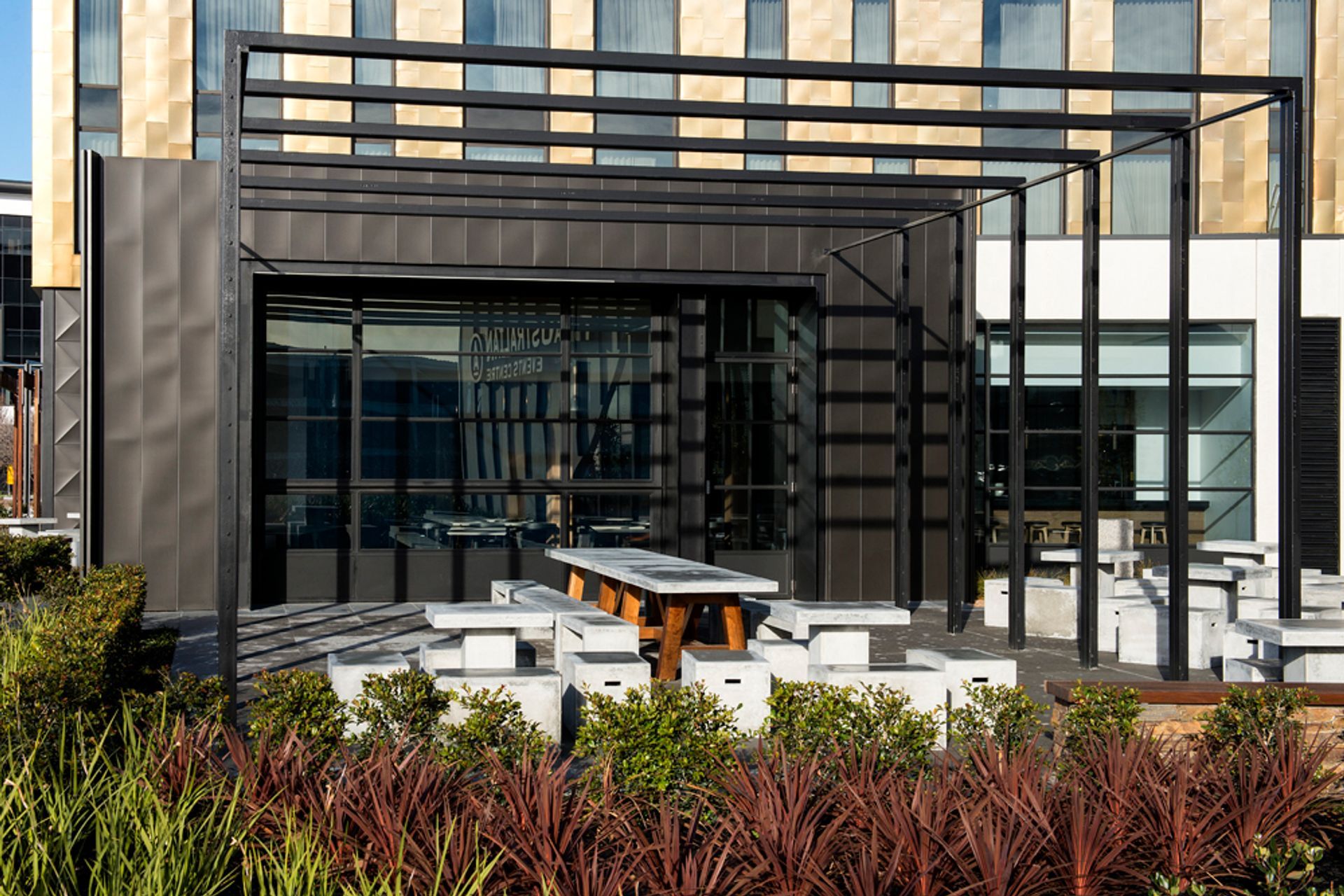##Hyatt Hotel, Essendon Fields