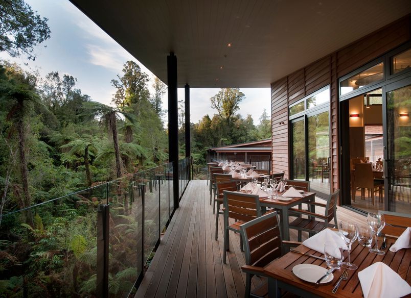 Te Waonui Forest Retreat