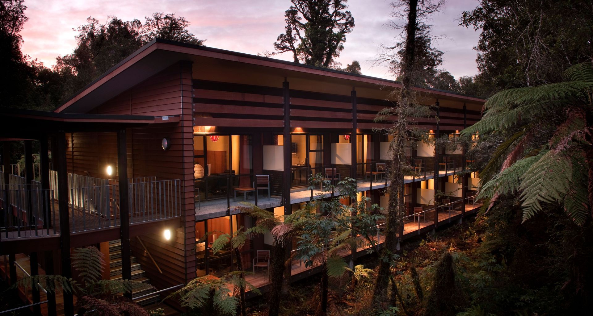 Te Waonui Forest Retreat banner