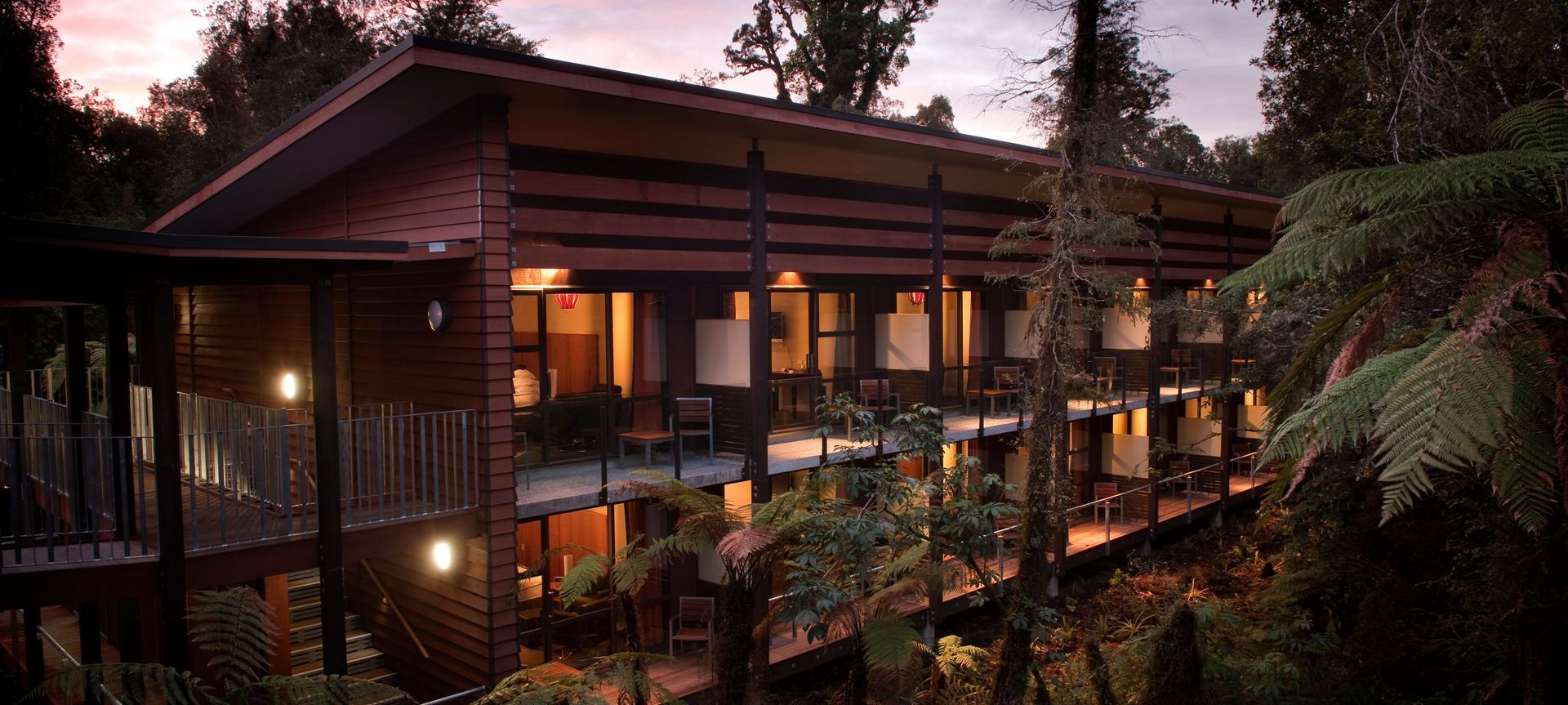 Te Waonui Forest Retreat banner