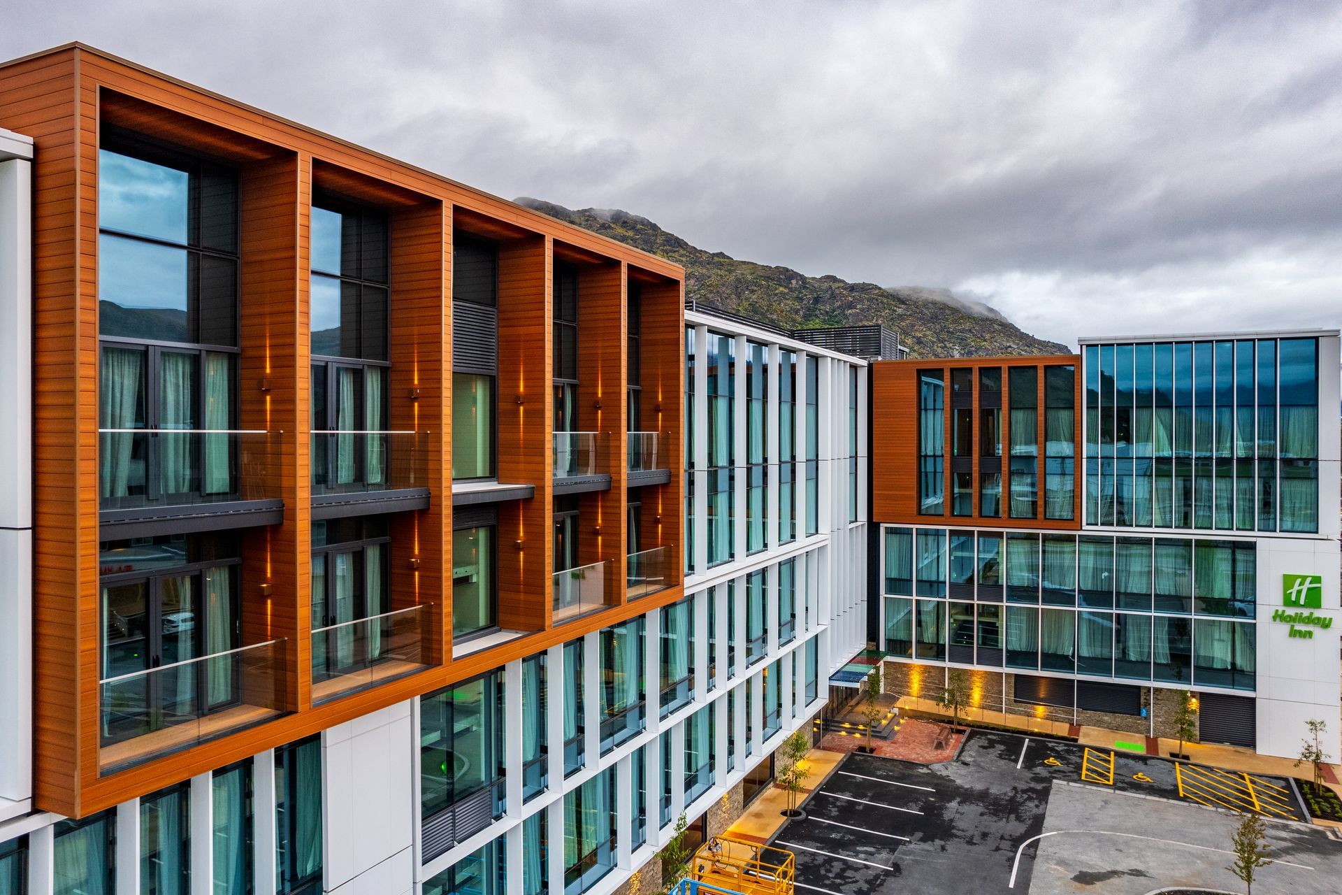 Holiday Inn Remarkables Park