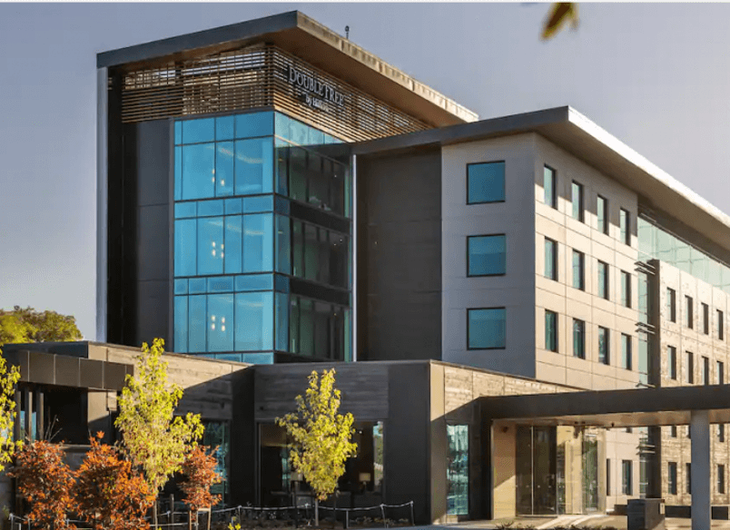 DoubleTree by Hilton Karaka