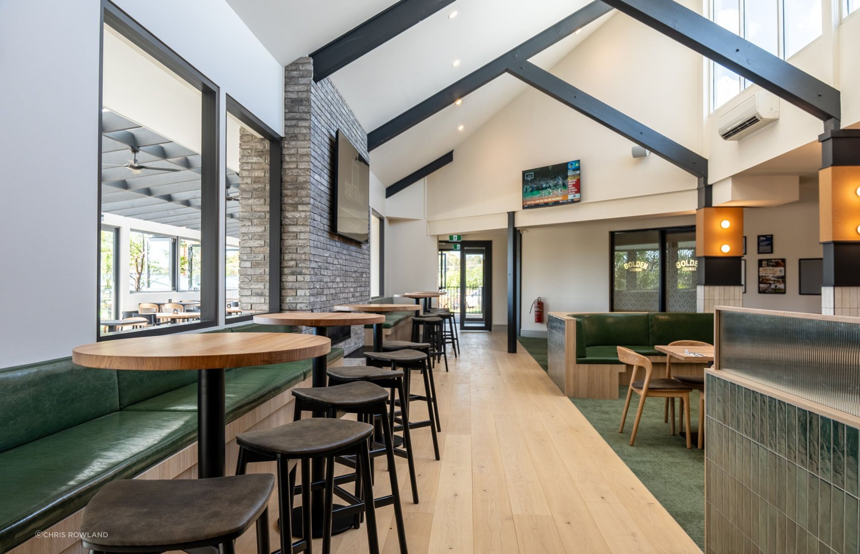 aussie-inn-3.jpg