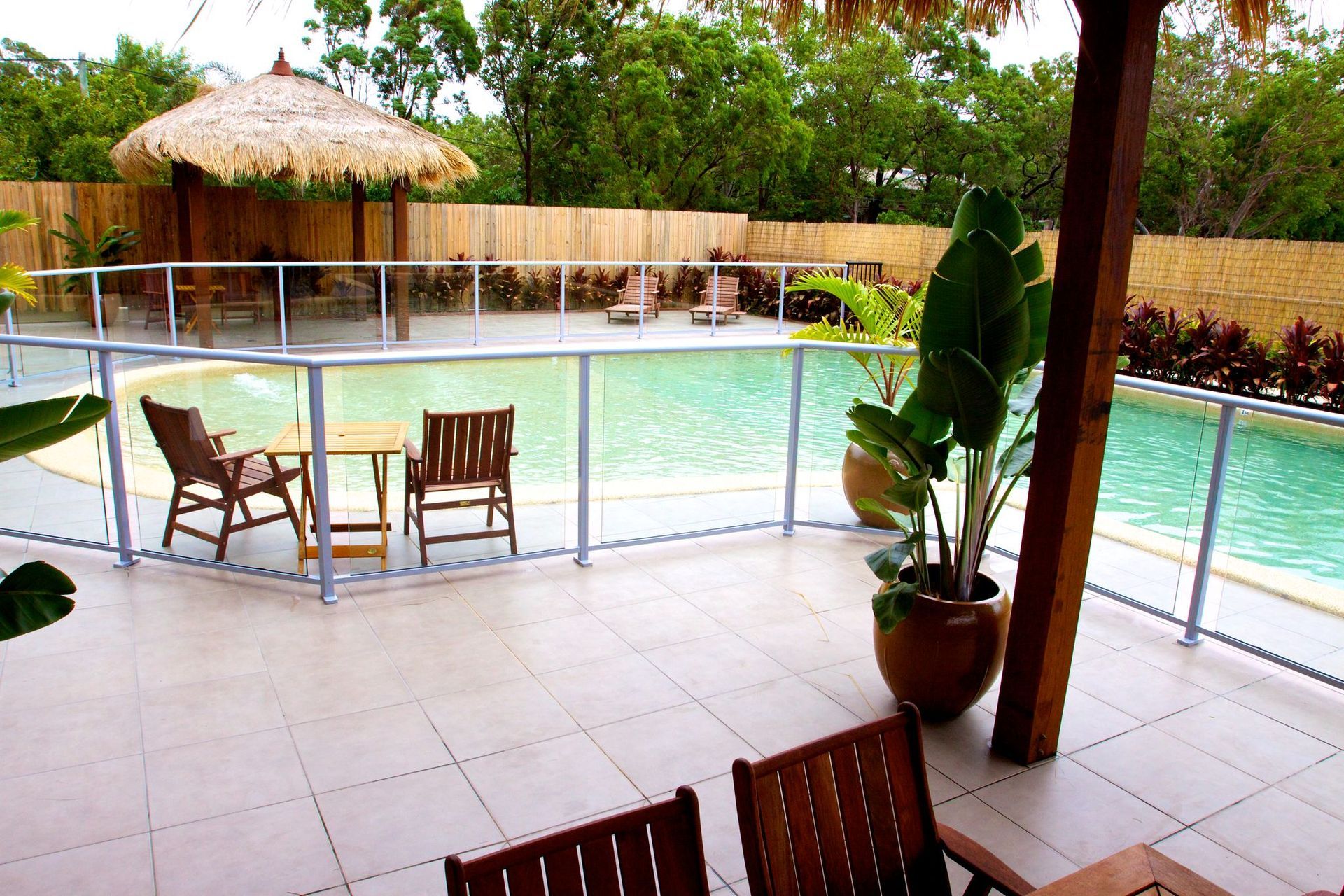 Capricorn Tavern and Motel