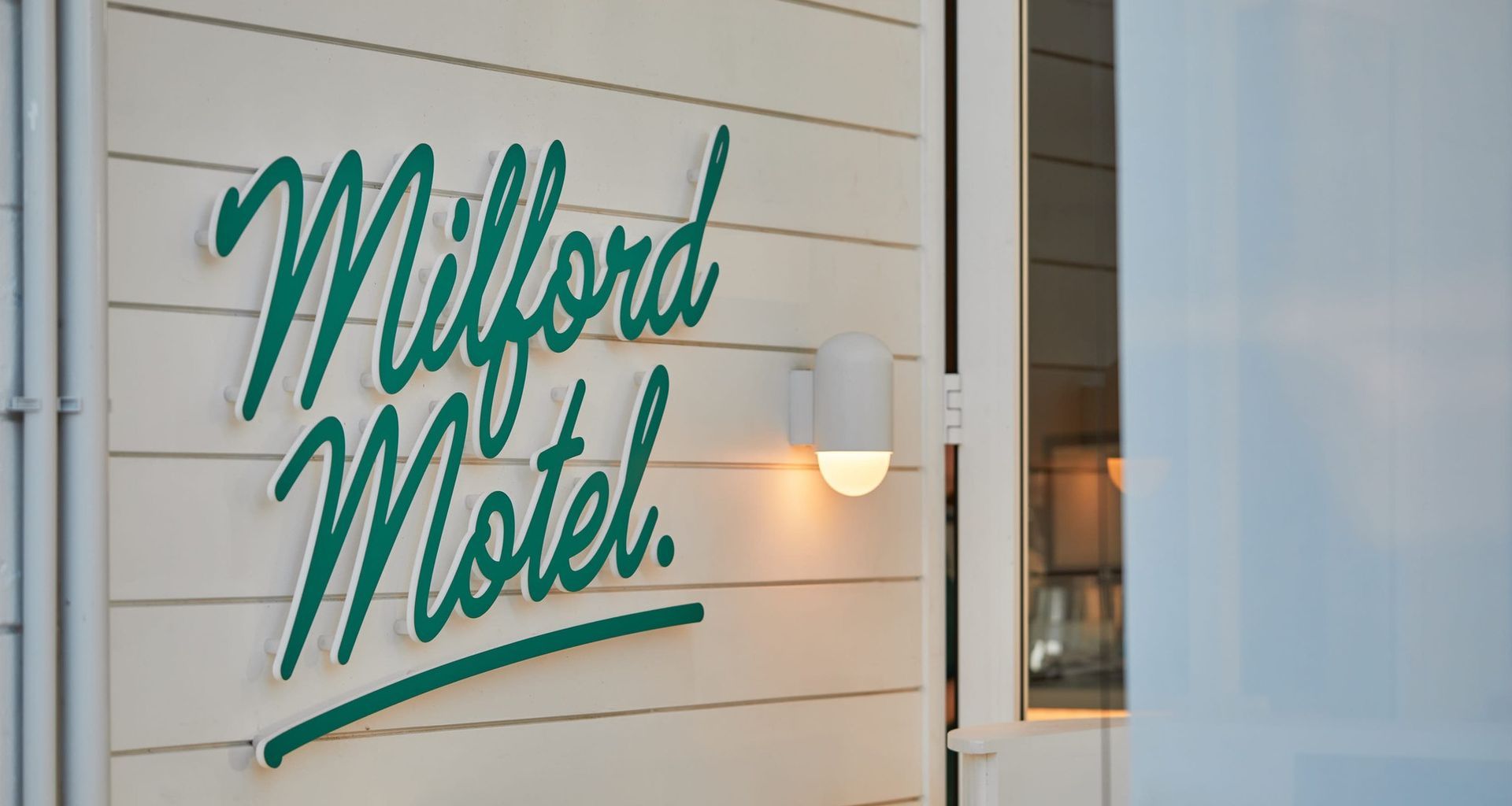 Milford Motel banner