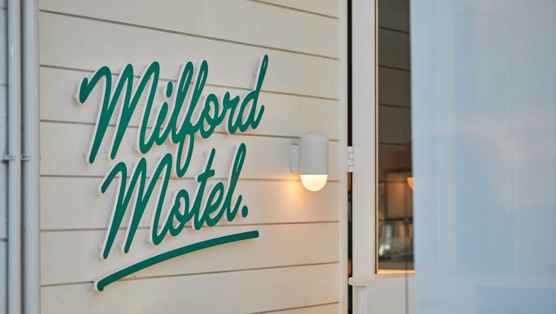Milford Motel banner