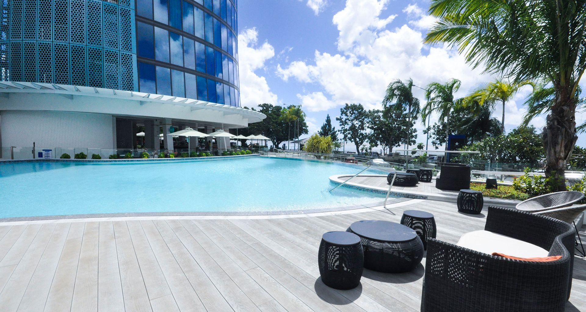 Riley Crystalbrook 5 Star Resort Cairns banner
