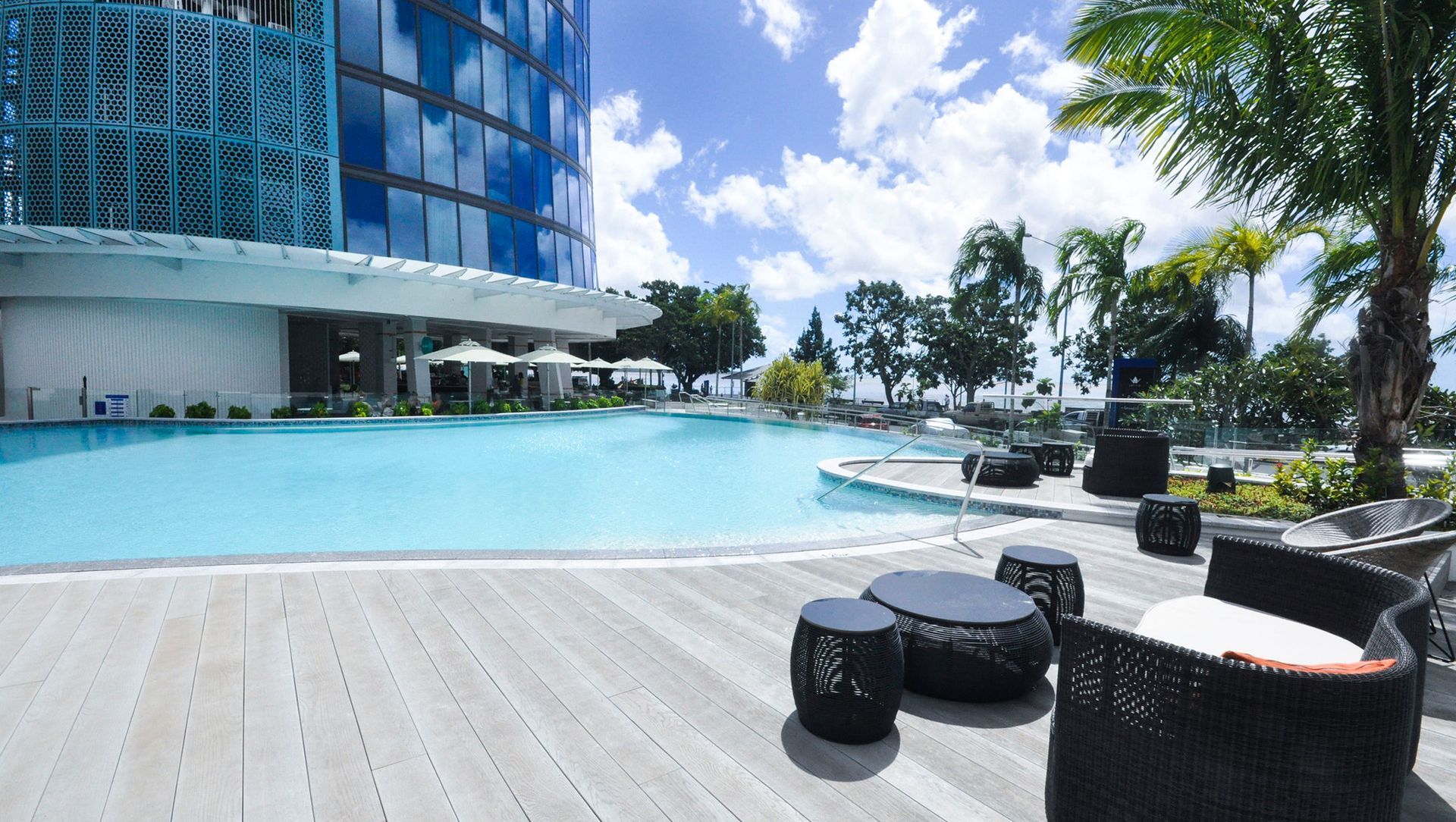 Riley Crystalbrook 5 Star Resort Cairns banner