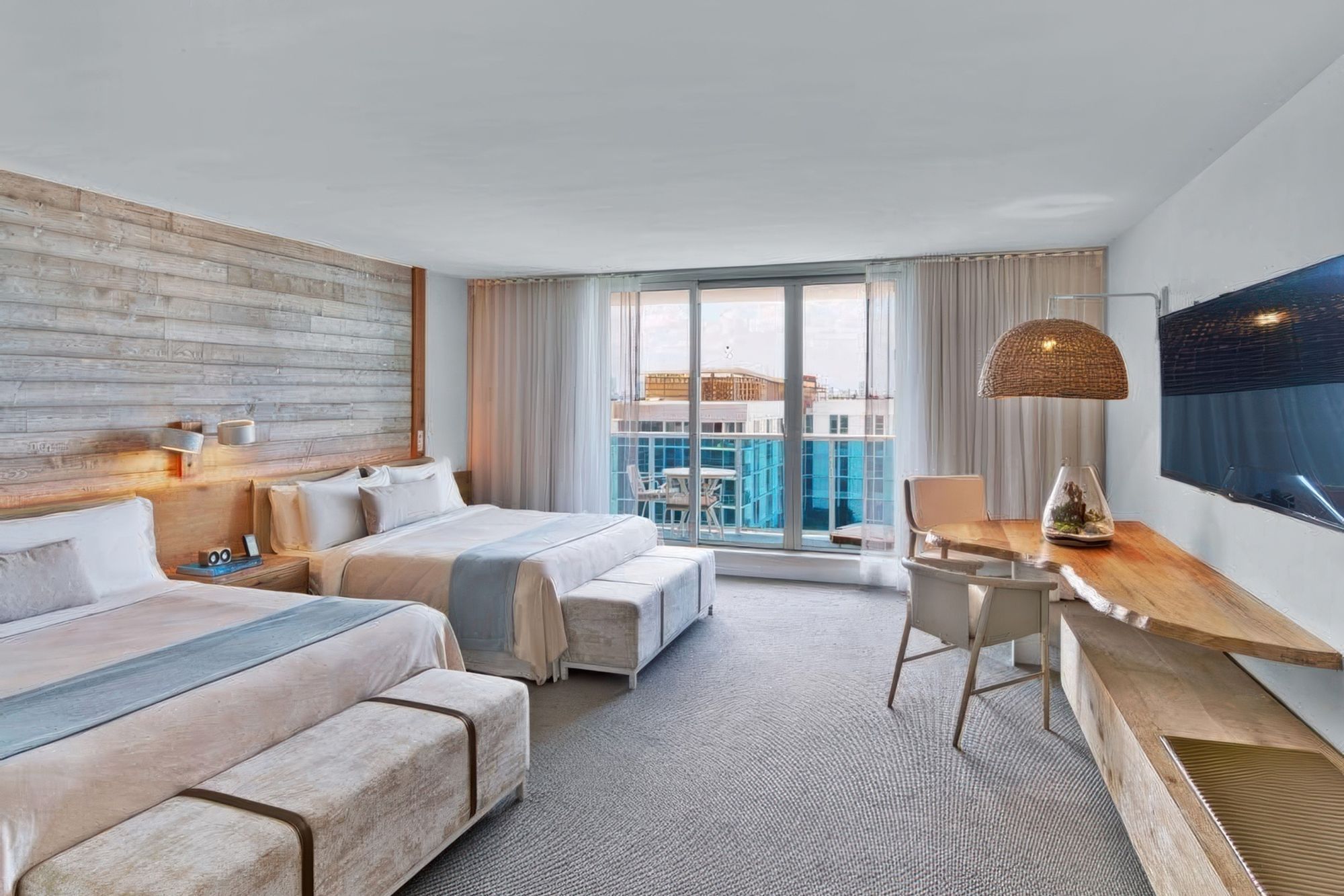 twokingsbalcony-gigapixel-high-fidelity-v2-2x.jpeg