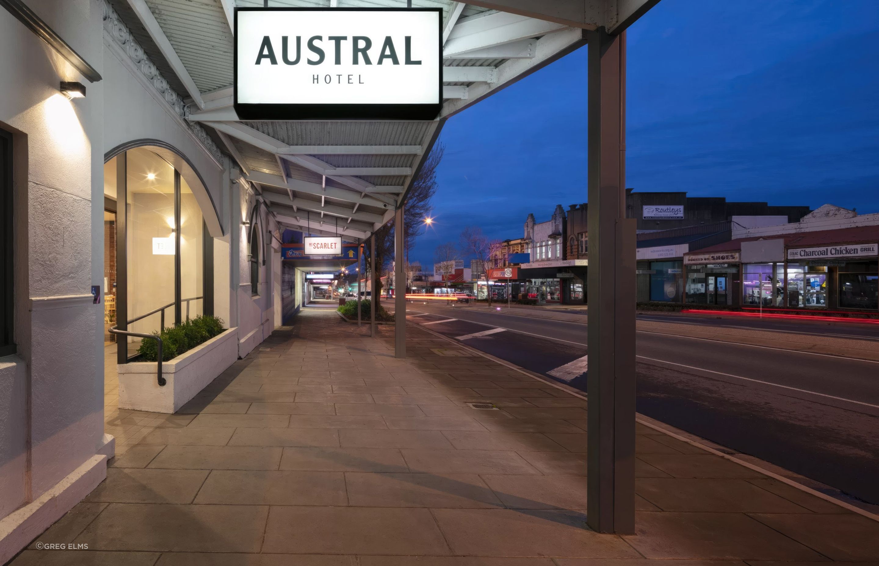 upAustral-hotel-253-final-scaled-fix-standard-scale-100x.jpg