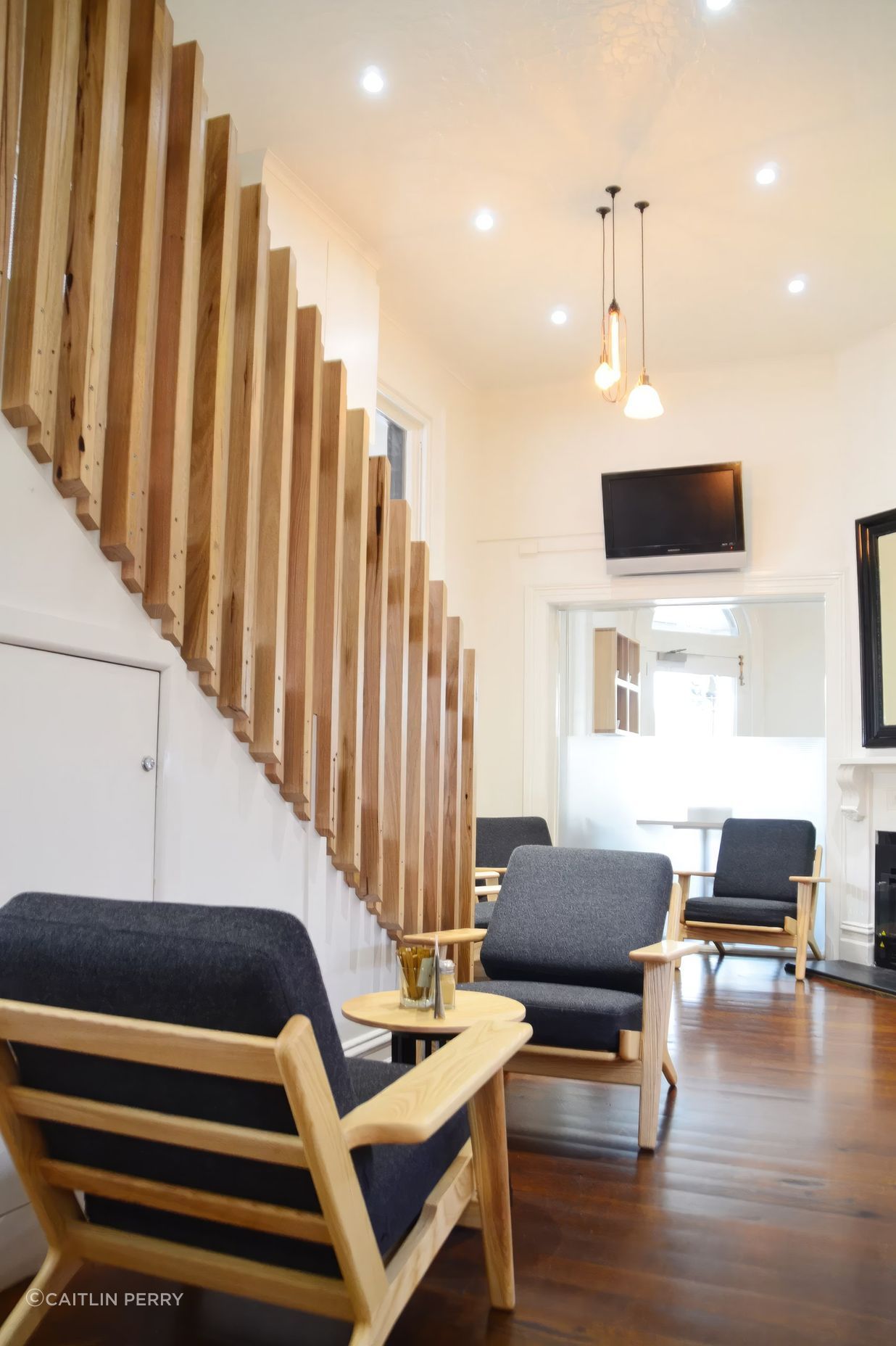 upSTAIRWELL-ROOMdaytime-03-scaled-fix-standard-scale-100x-v2.jpg