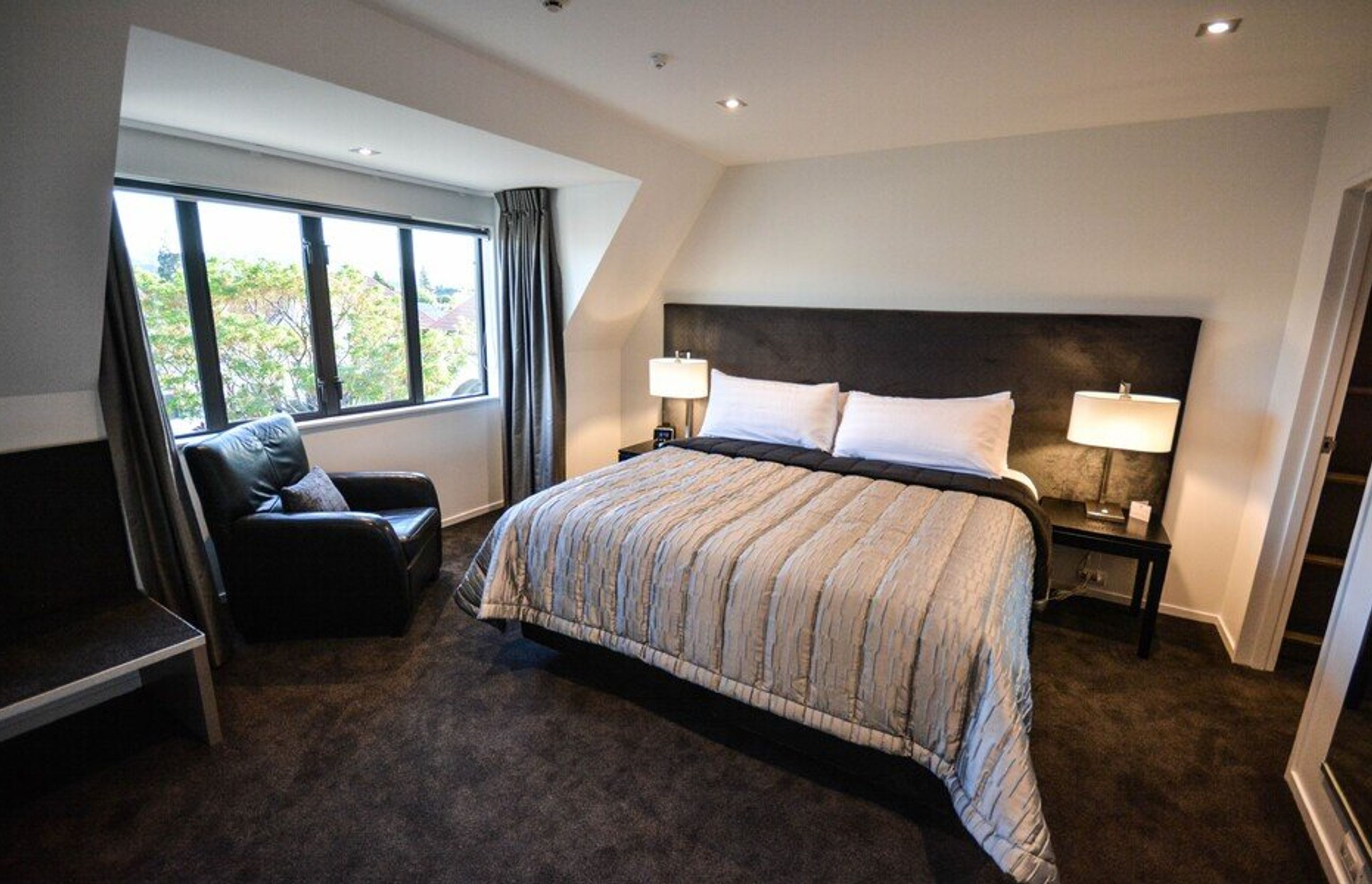 Chateau Marlborough: Additions & Alterations