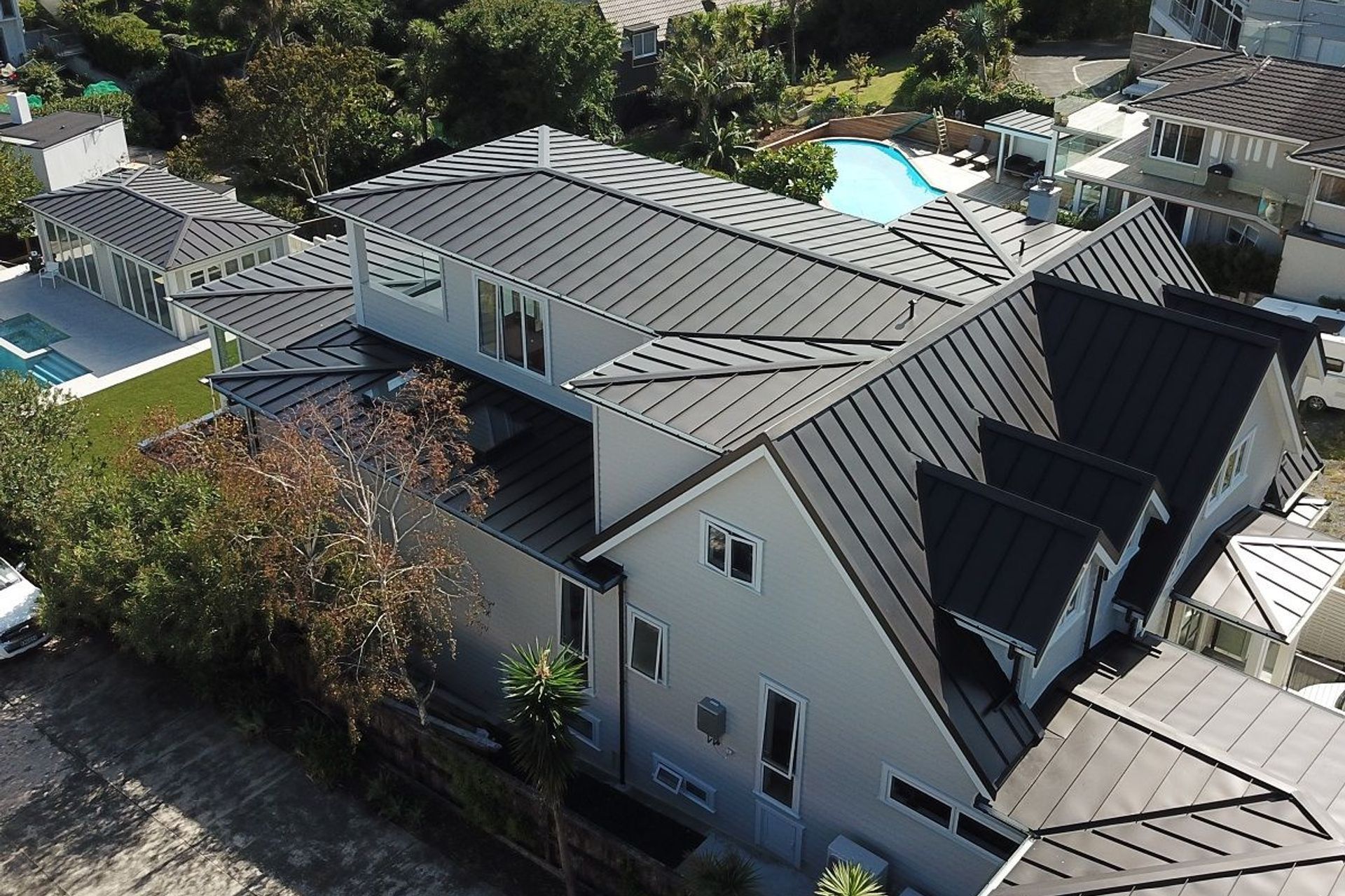 St Heliers House - EURAMAX Matte Dark Bronze