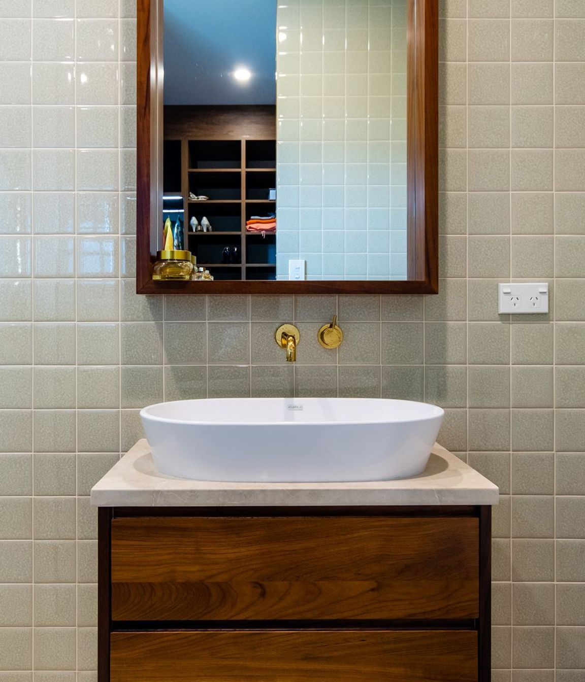 Stunning Mid-Century Modern Bathrooms