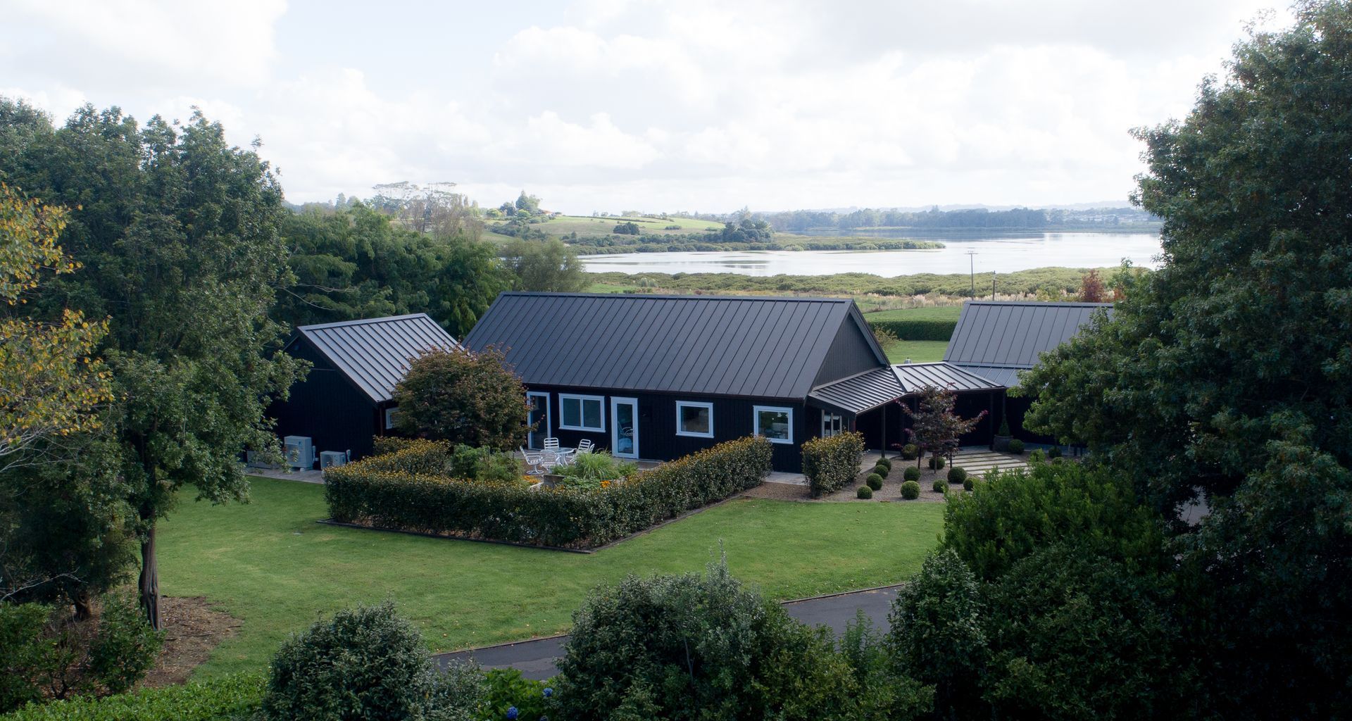Rural Paradise - Eurostyle Spanlok Roofing - Colorsteel banner
