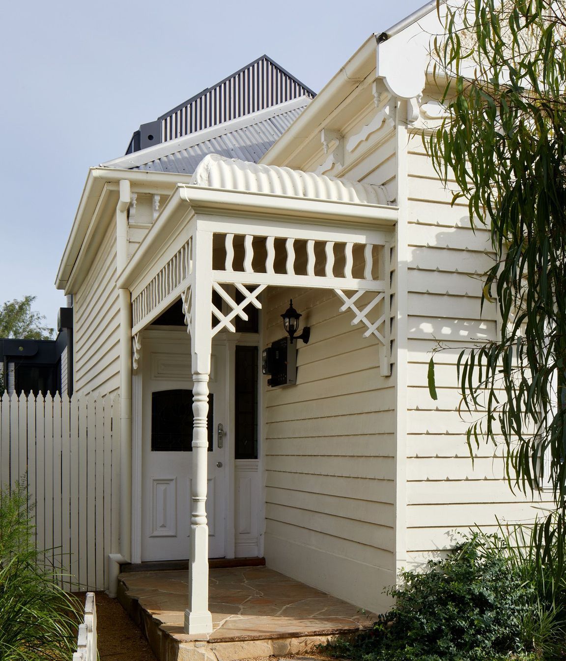 0054-02-front-exterior.jpg