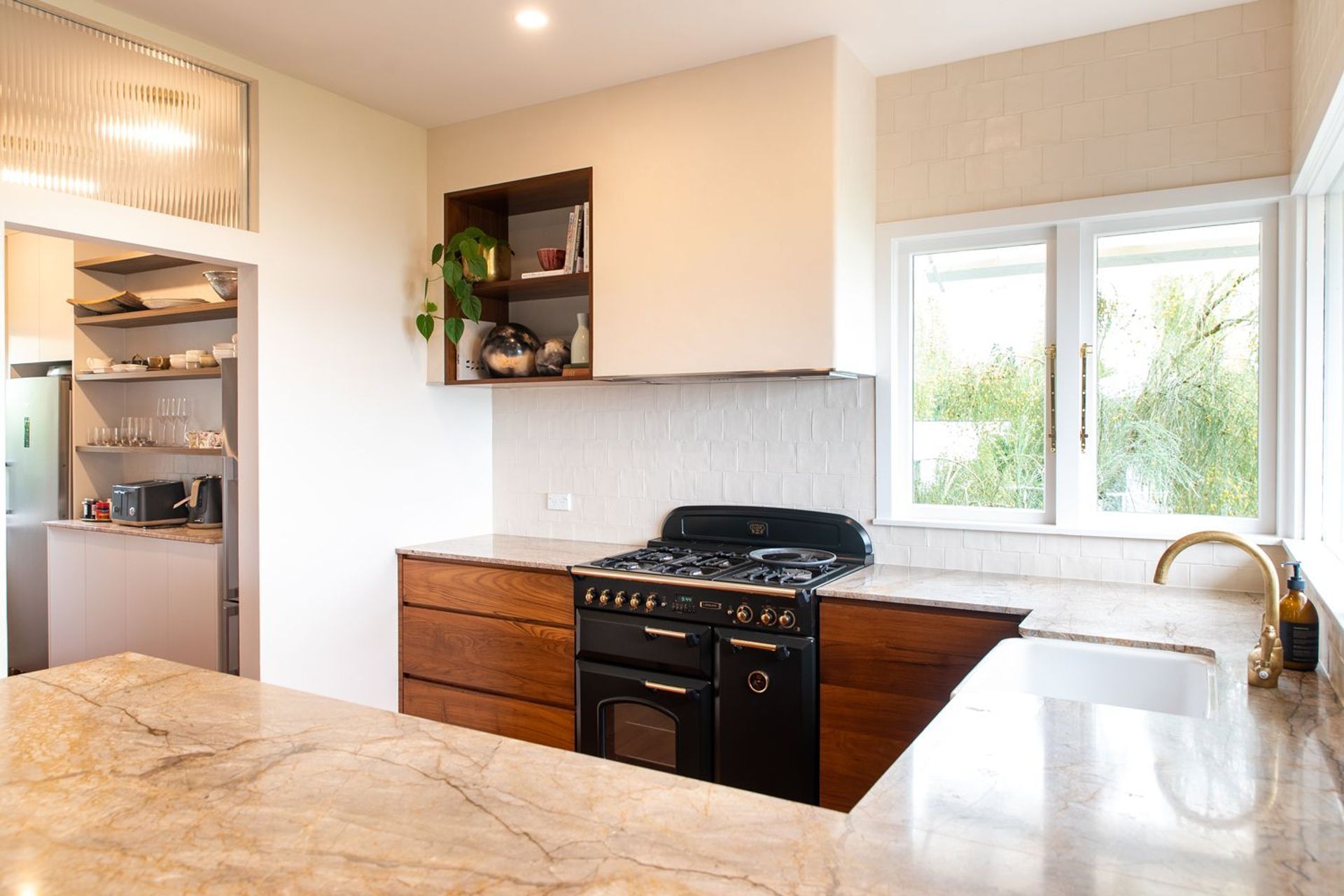 Stunning Mid-Century Modern Kitchen