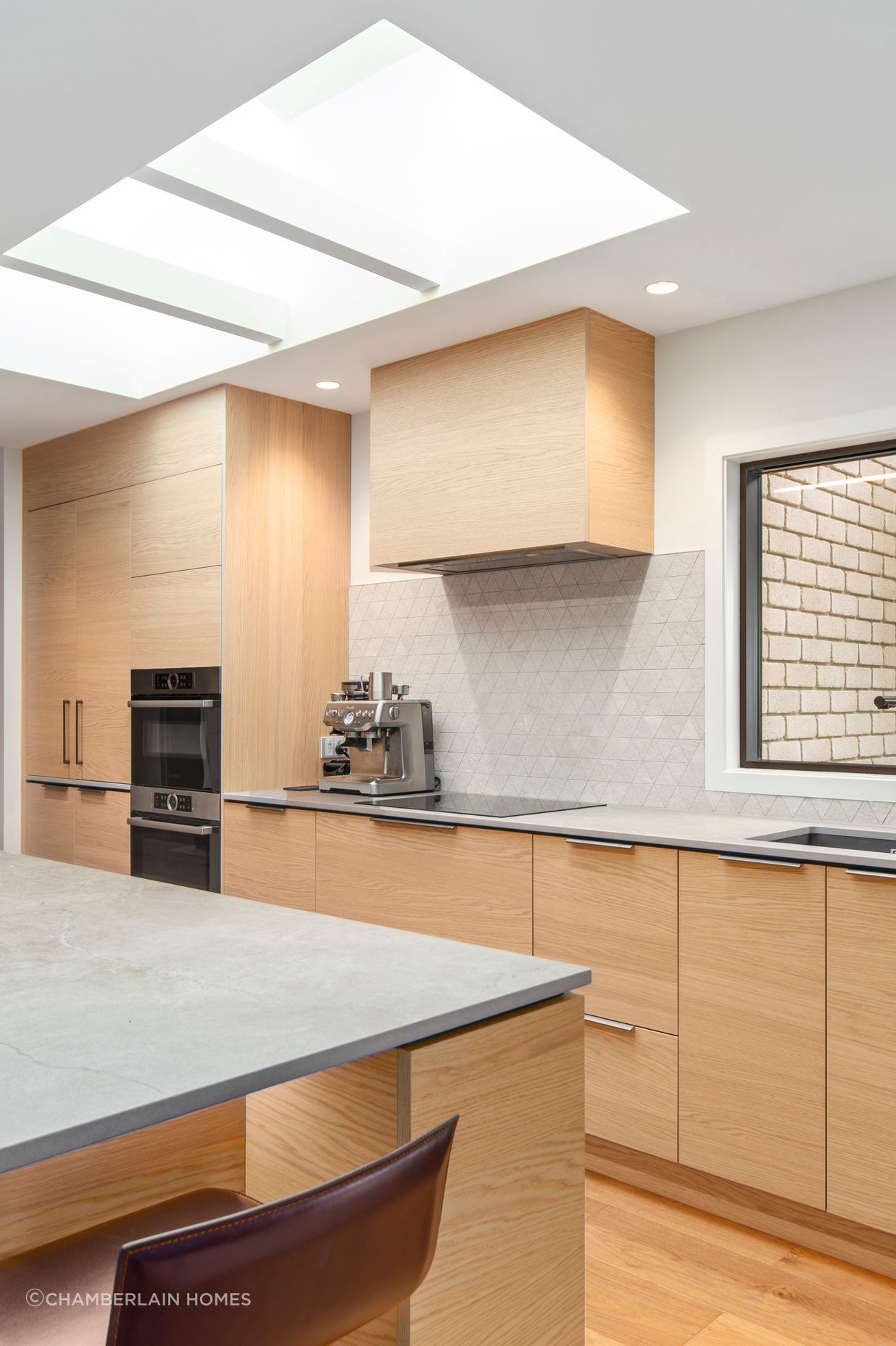 007Open2viewID555716-16LoganAvenue.jpg