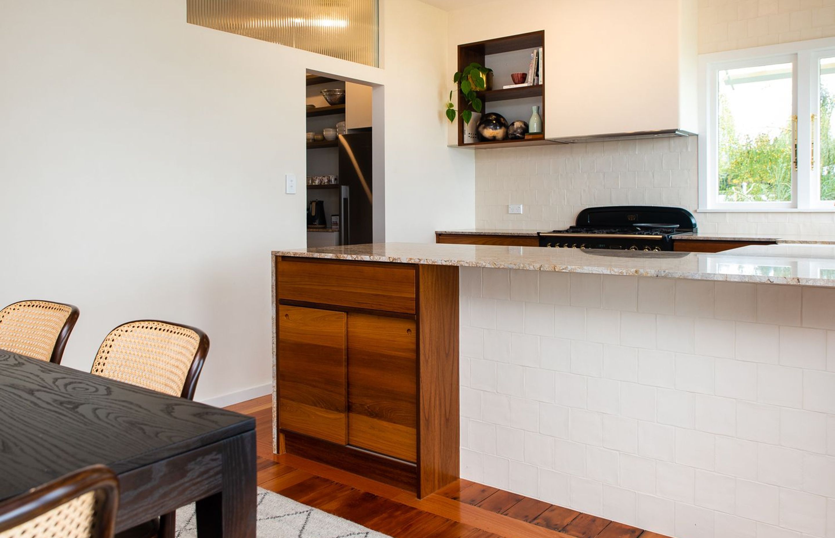 Stunning Mid-Century Modern Kitchen