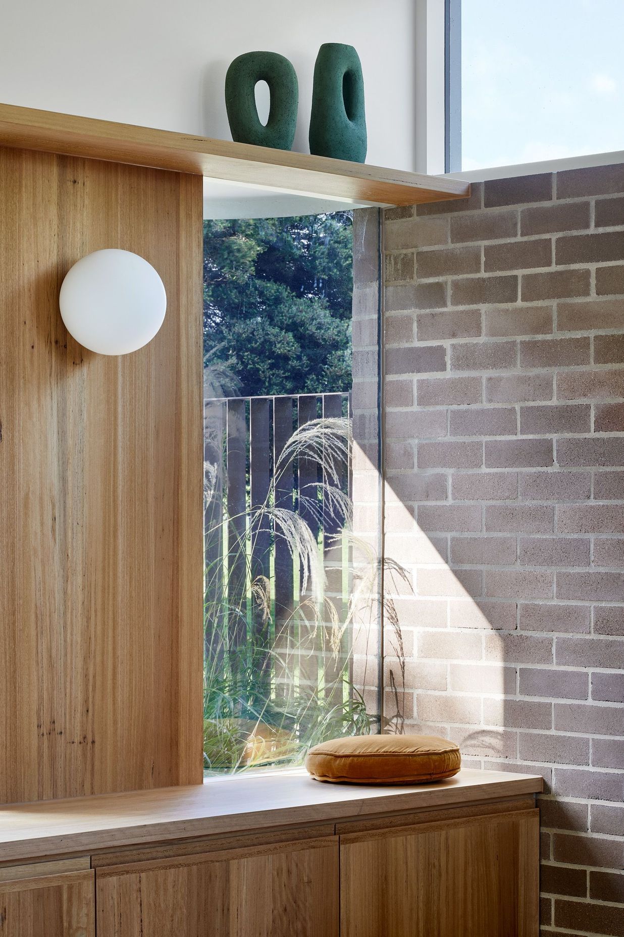 0089-19-living-detail.jpg