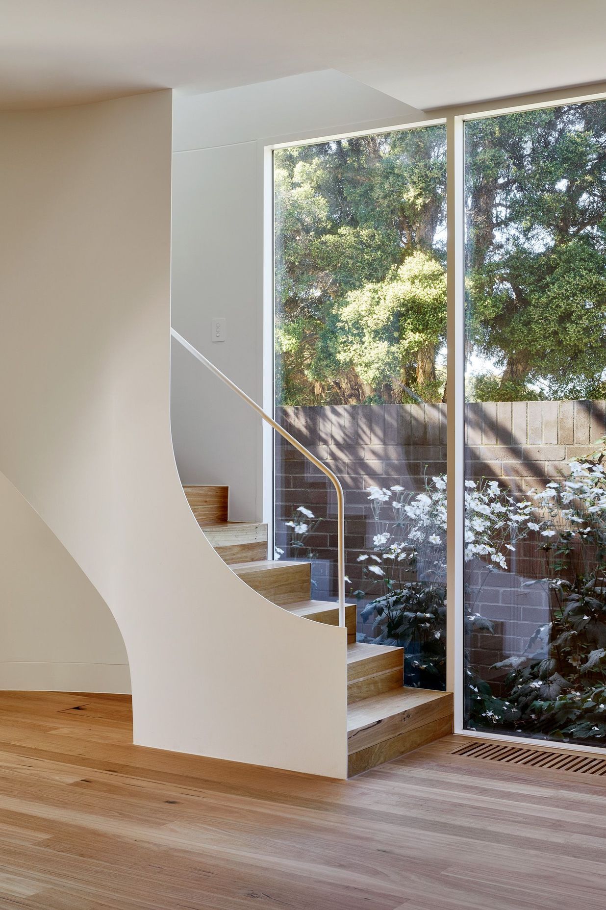 0089-21-stair.jpg