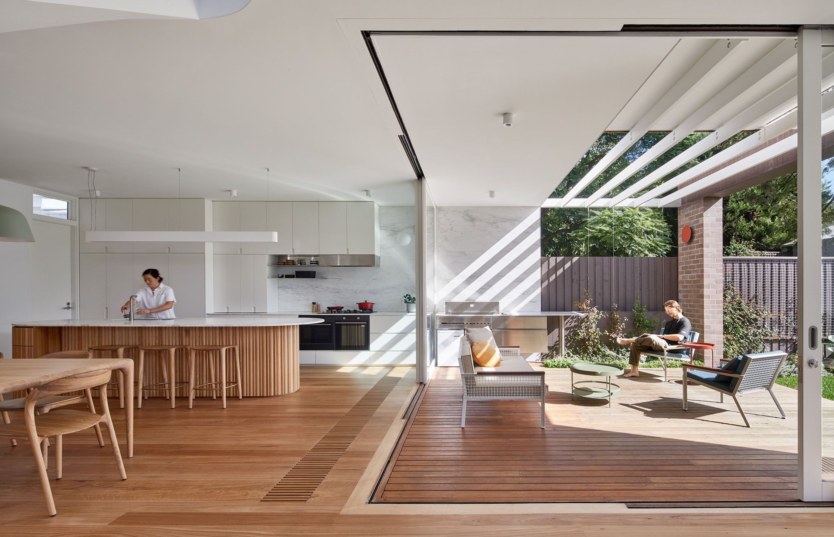 0089-29-deck.jpg