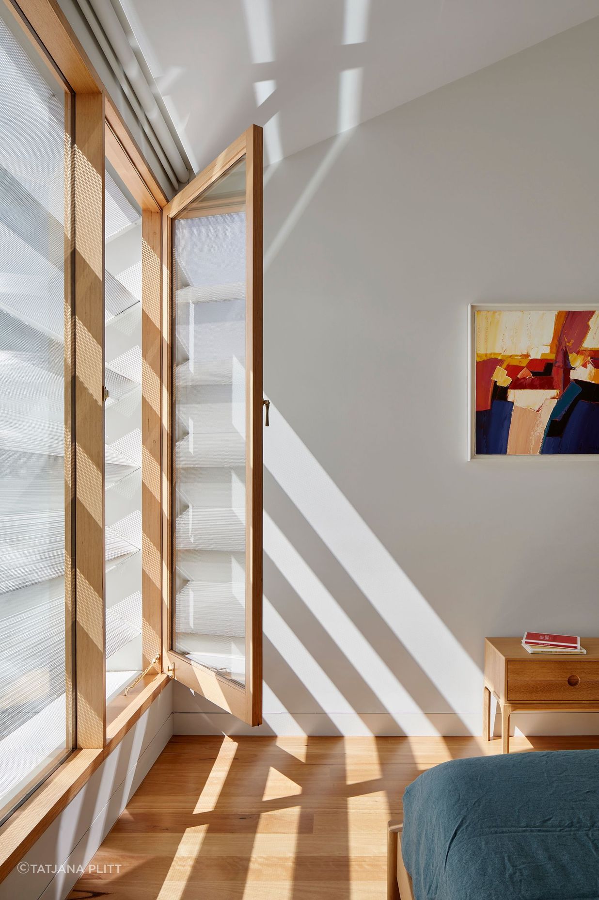 0091-35-bedroom-detail-v2.jpg