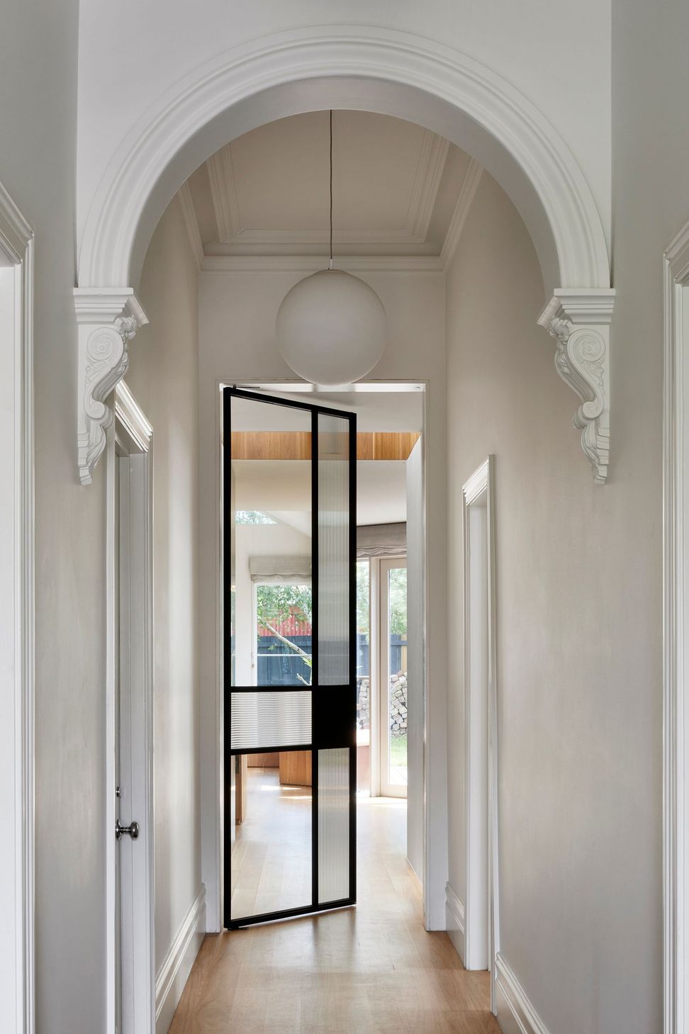 0092-01-hall.jpg