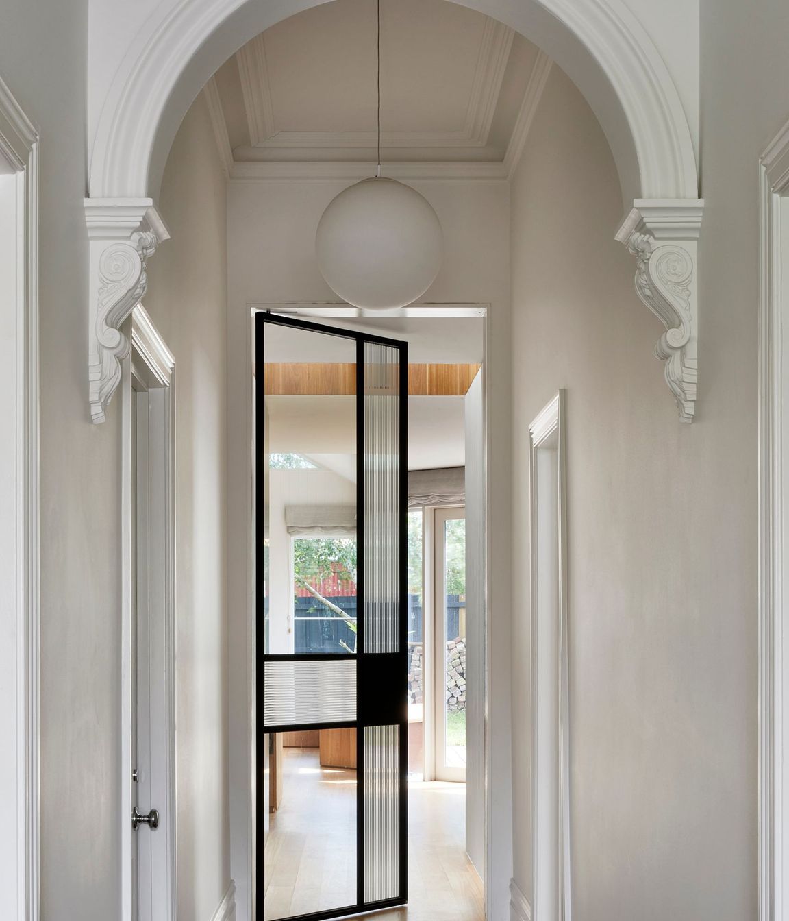 0092-01-hall.jpg