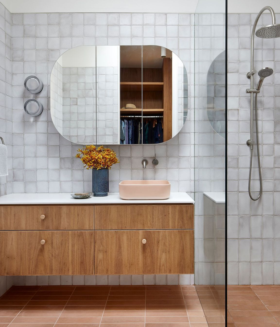 0092-05-bathroom.jpg
