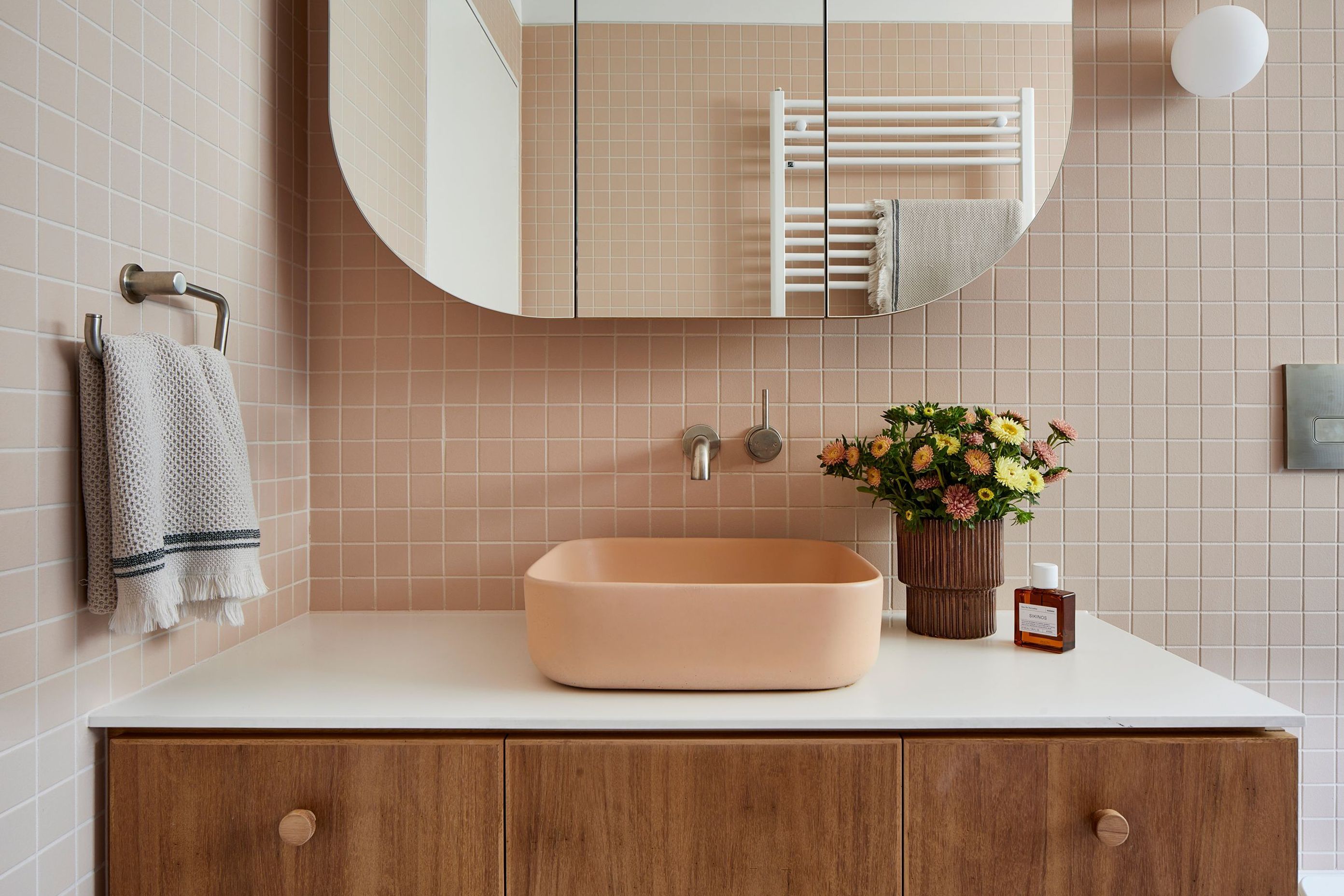 0092-10-bathroom.jpg