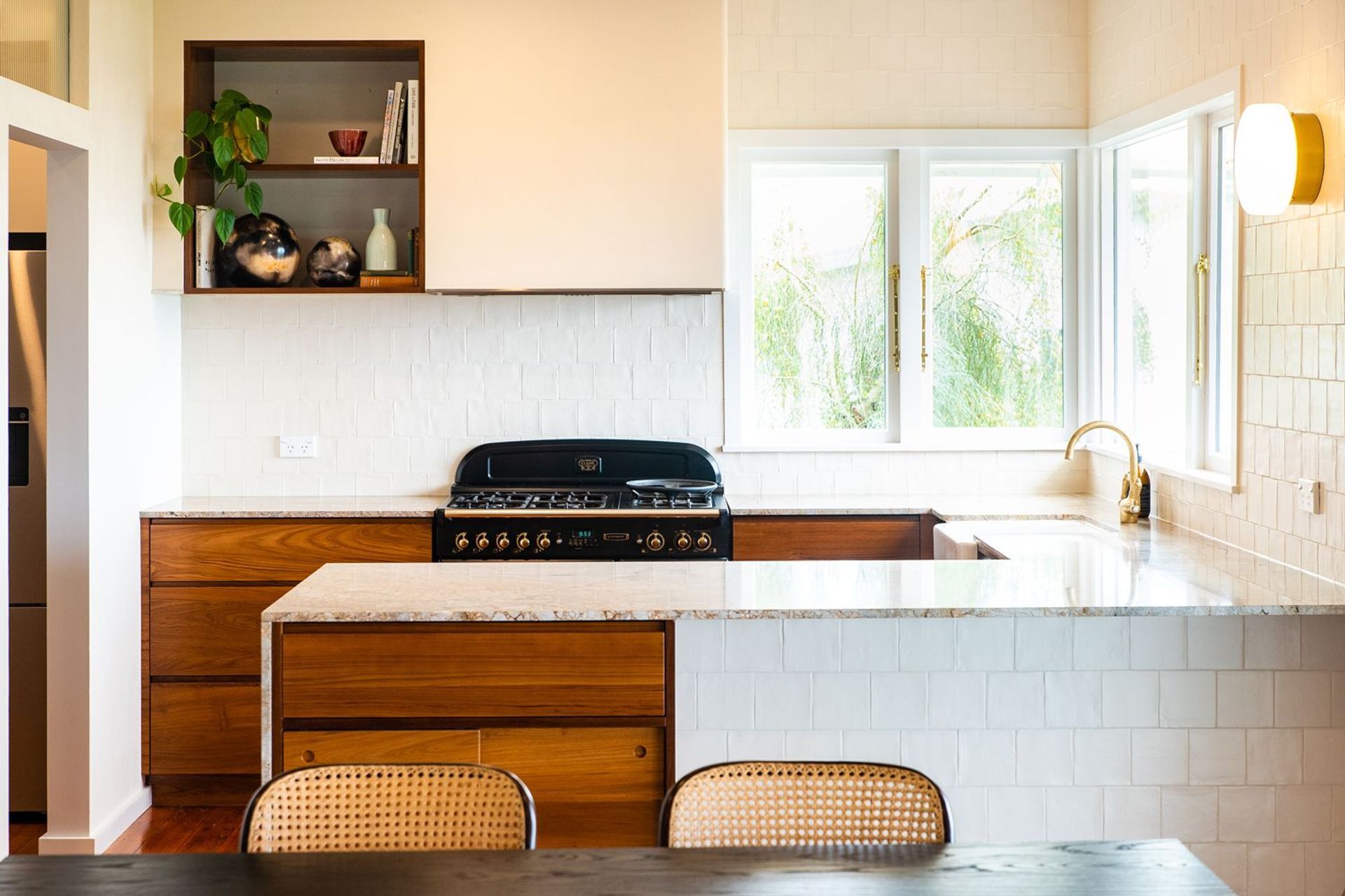 Stunning Mid-Century Modern Kitchen