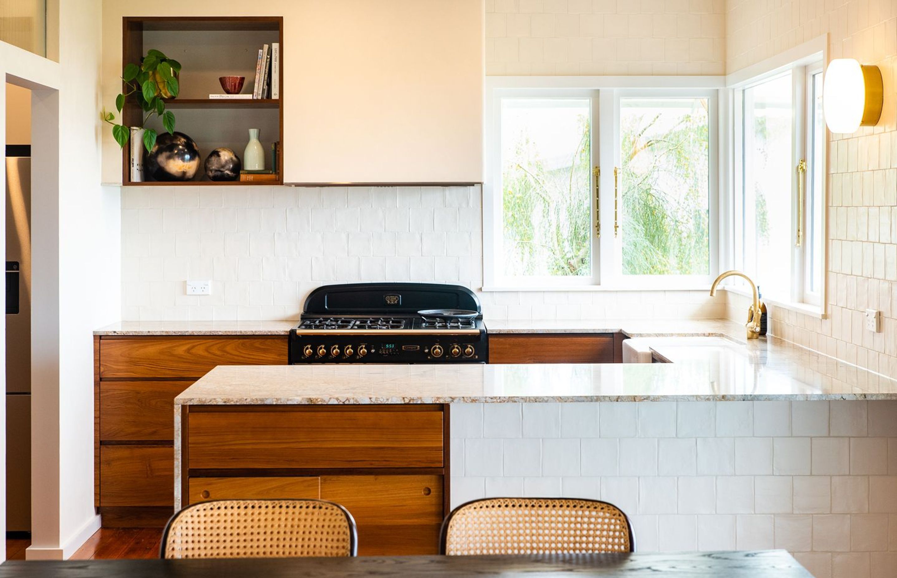 Stunning Mid-Century Modern Kitchen