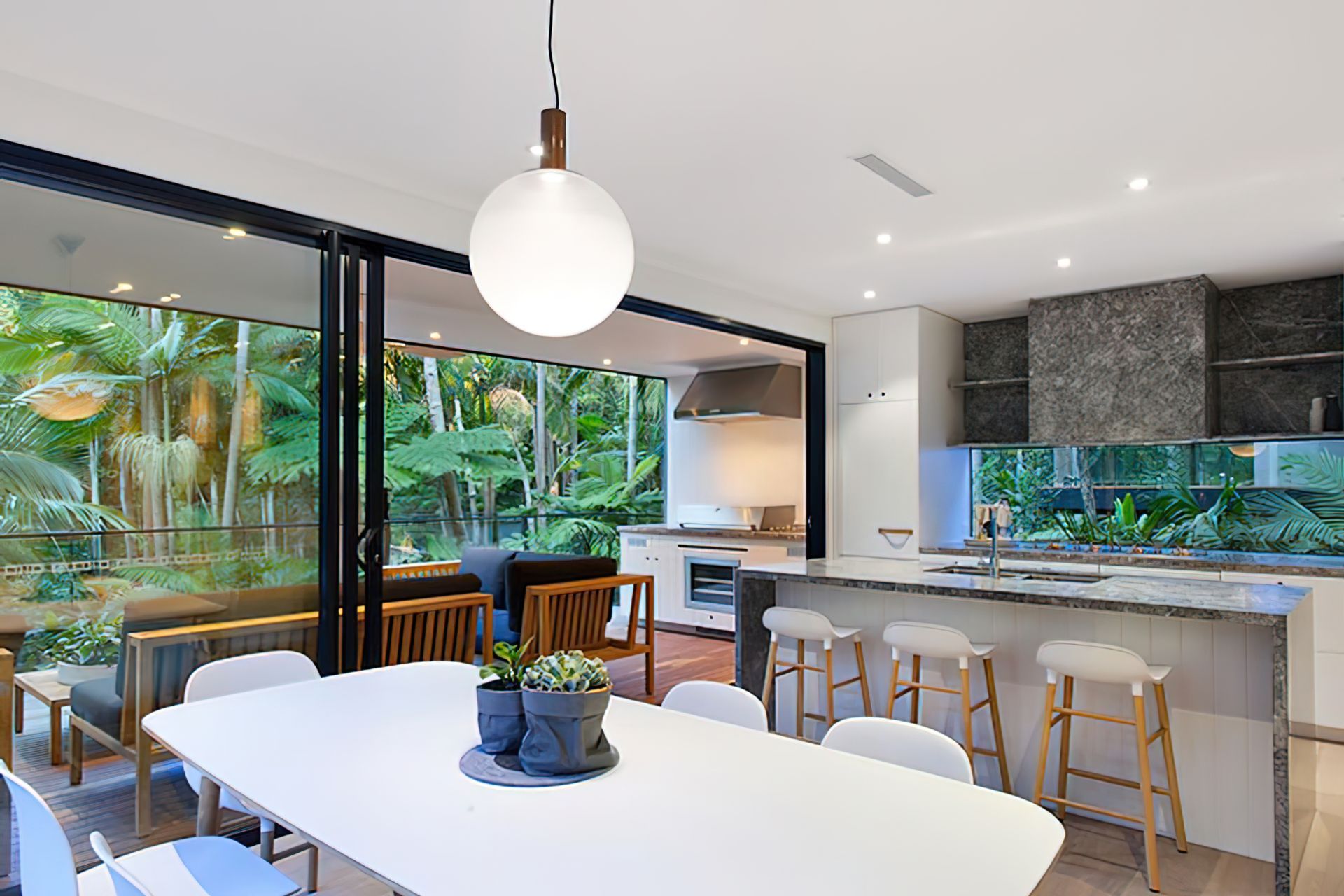 Photography: Jason Smith Photography