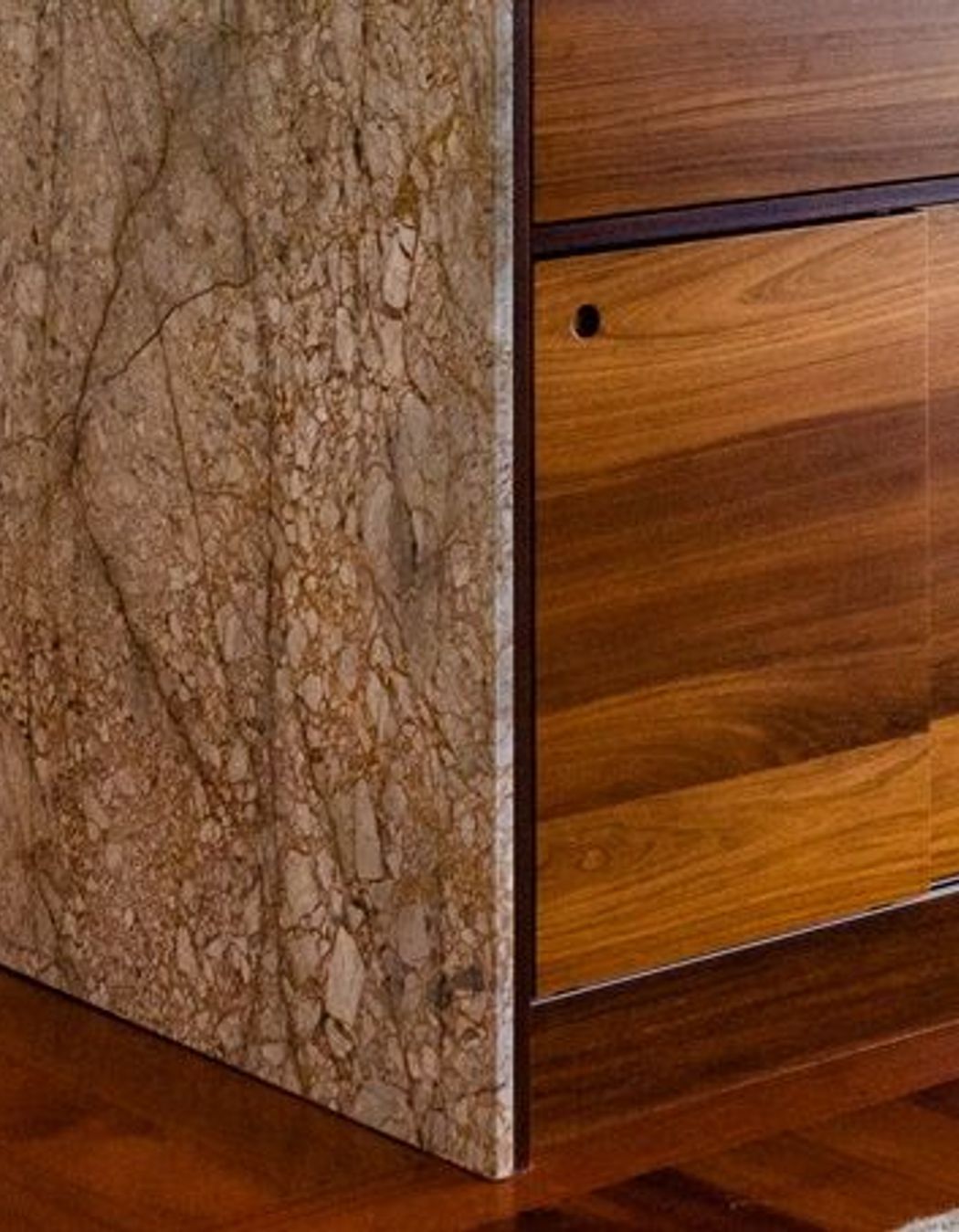 Stunning Mid-Century Modern Kitchen