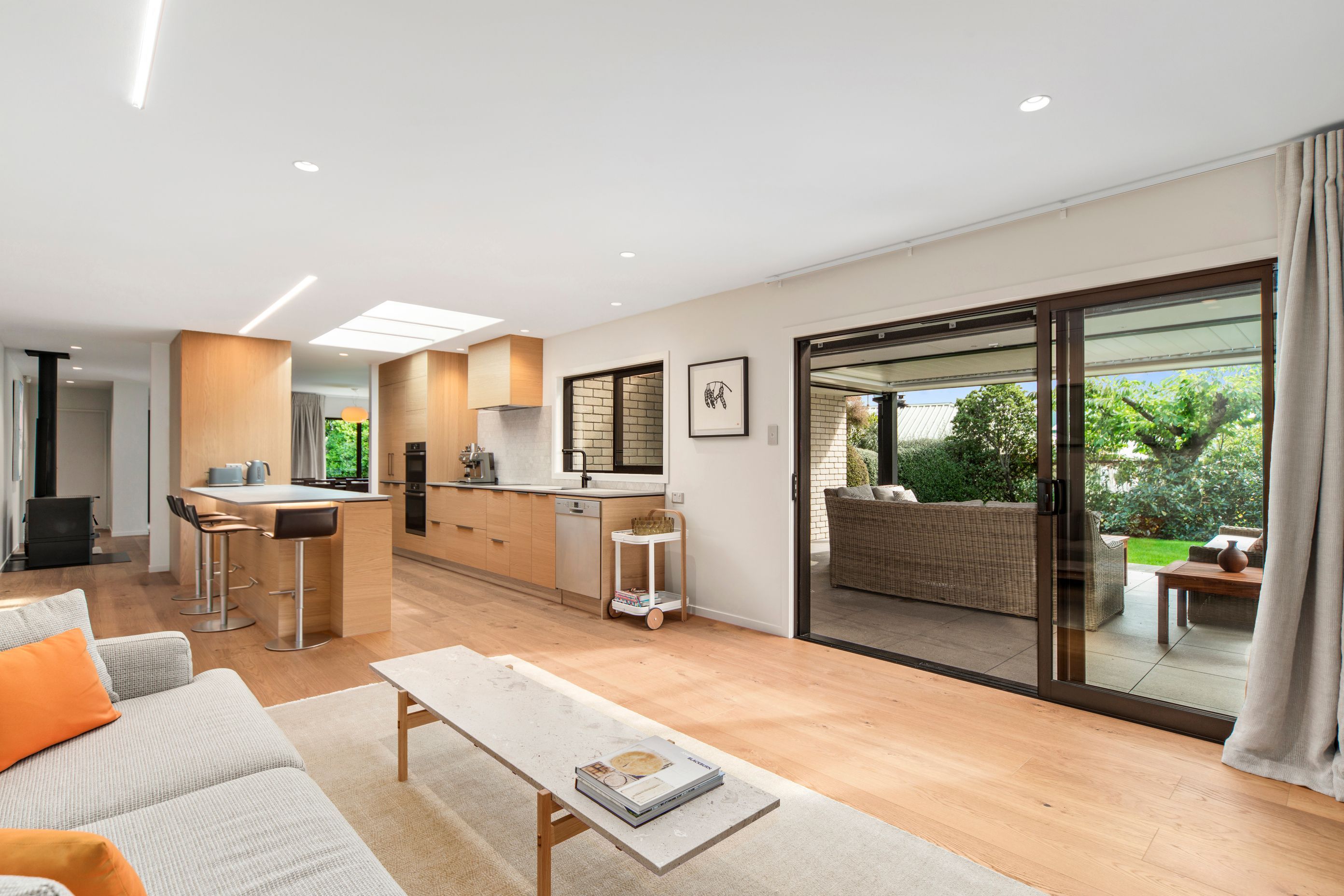014Open2viewID555716-16LoganAvenue.jpg