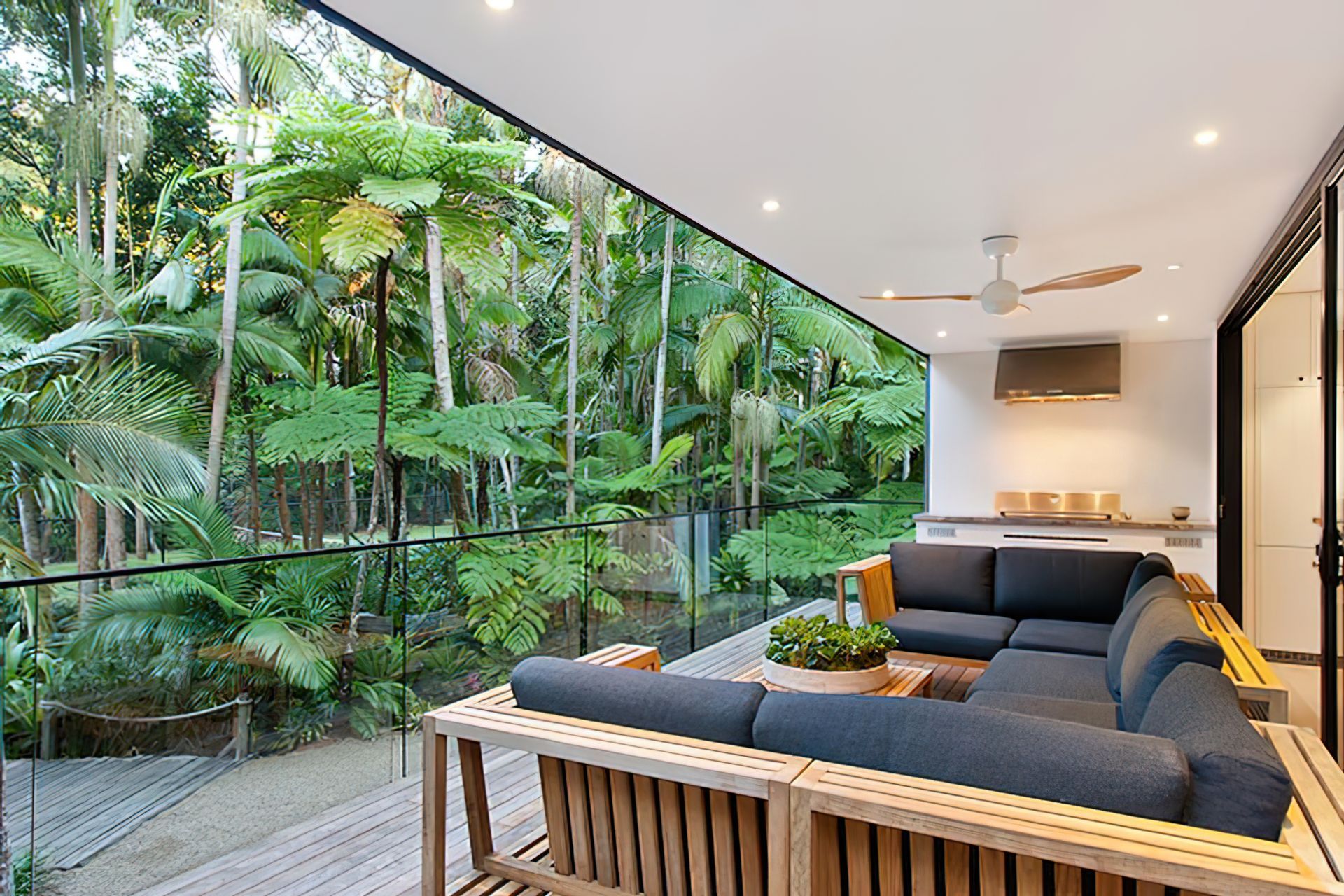 Photography: Jason Smith Photography