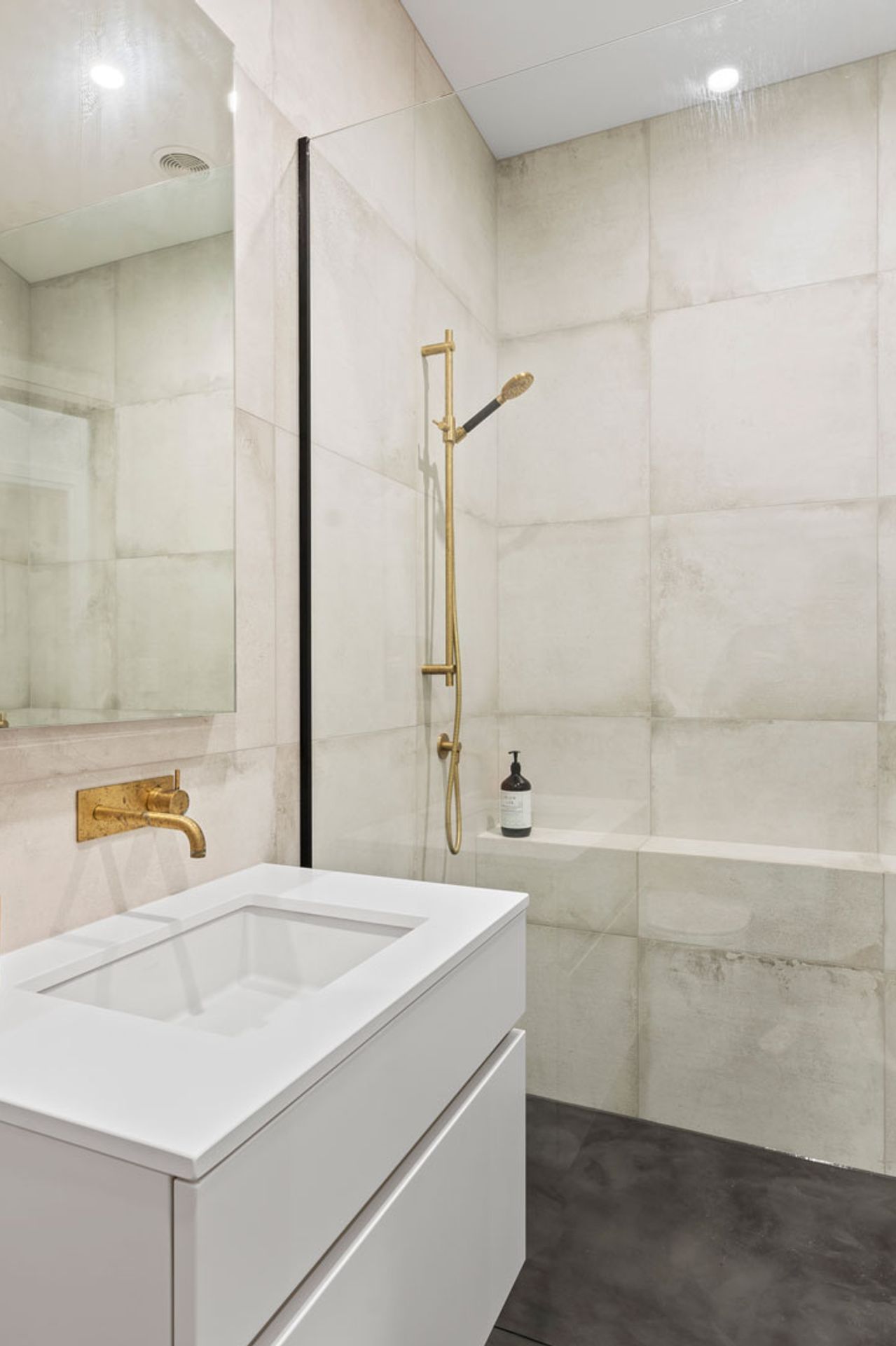 018Open2viewID555216-30BPictonStreet.jpg