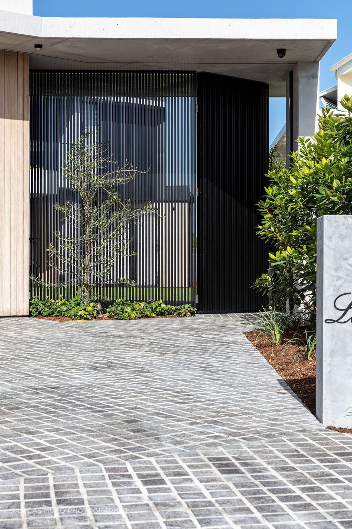 Coomaroo Residence