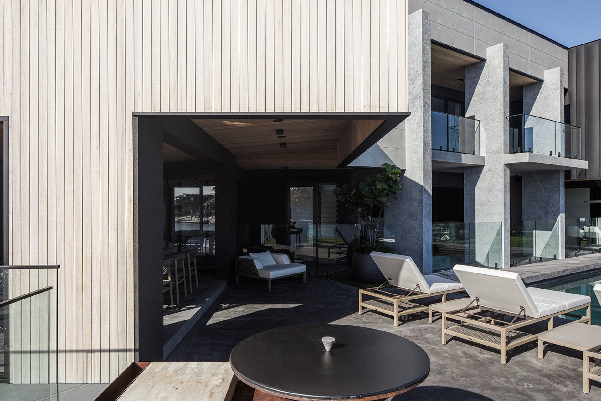 Coomaroo Residence