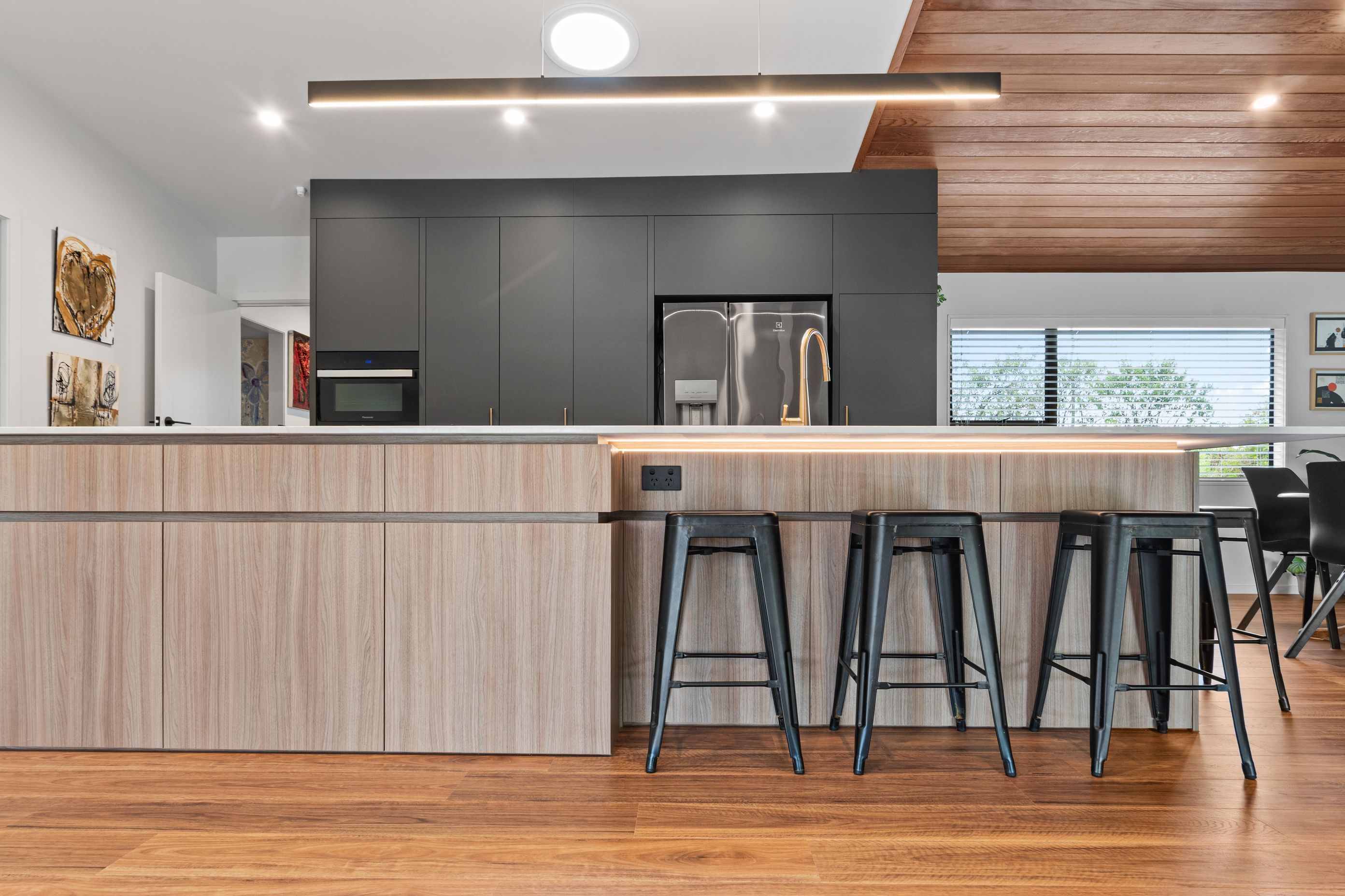 021Open2viewID589980.jpg